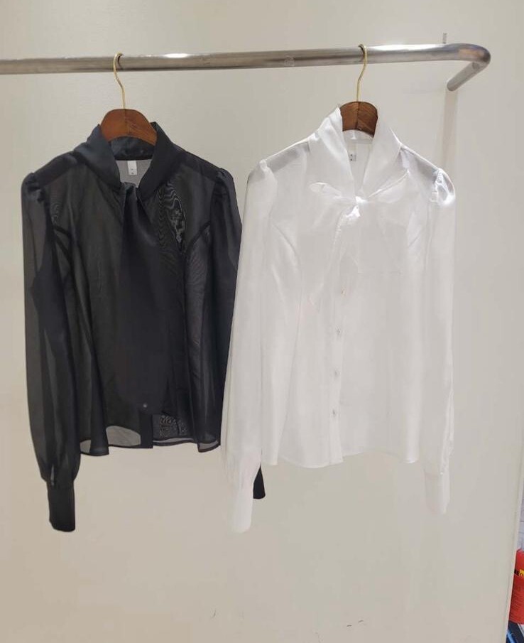 CT06 S:胸 40 長 23  M :胸42 長23 $599 (一口價)