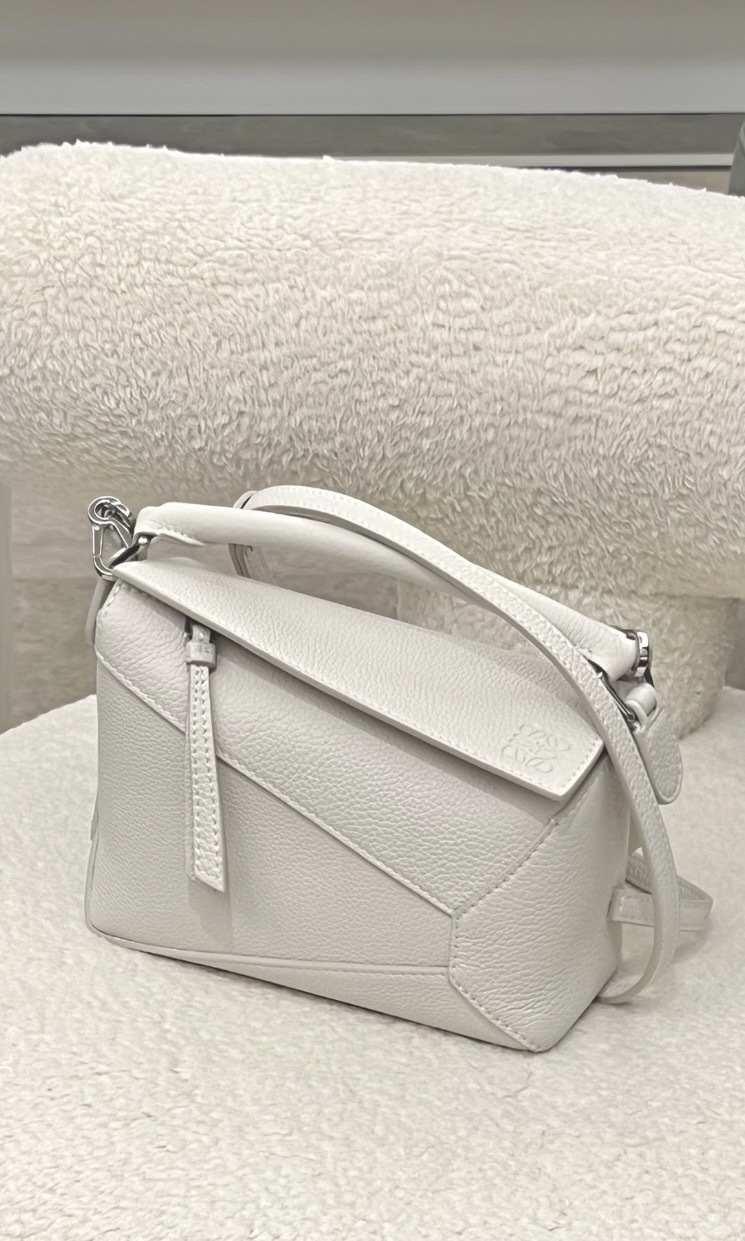 Loewe Puzzle Bag小號 白色