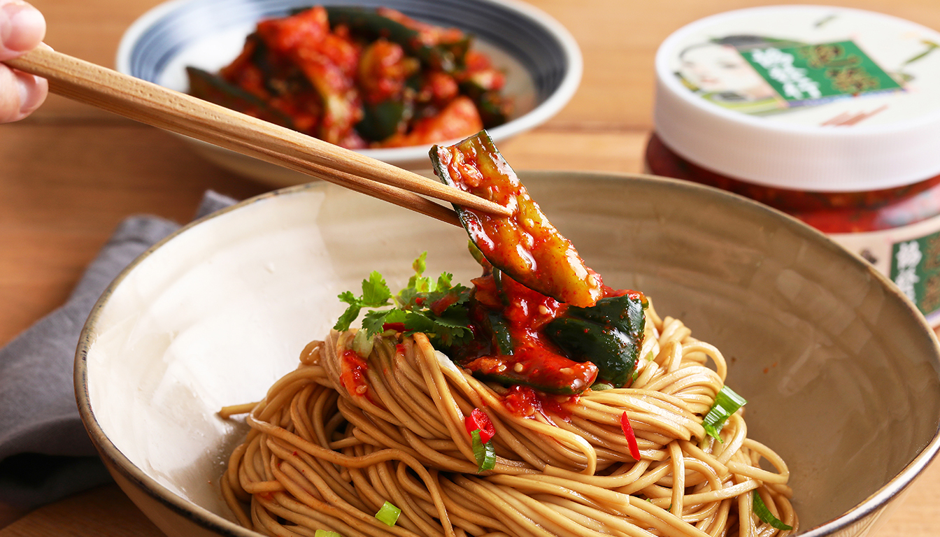 協發行泡菜黃瓜清脆剖面特寫-解膩開胃菜首選推薦-2026必吃靈魂小菜