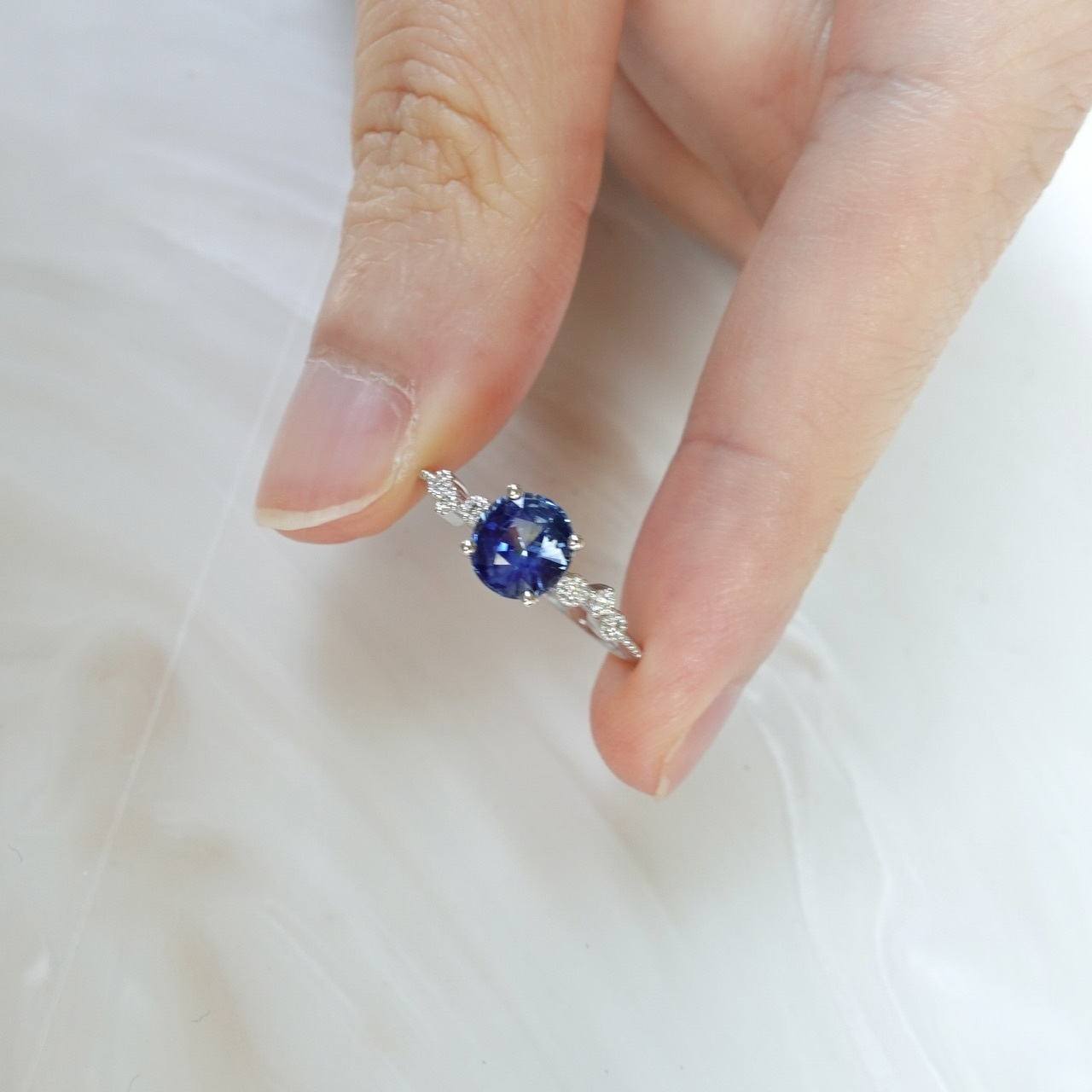 18K Gold Natural Blue-green Sapphire ring with diamonds setting -with CGTL certificate