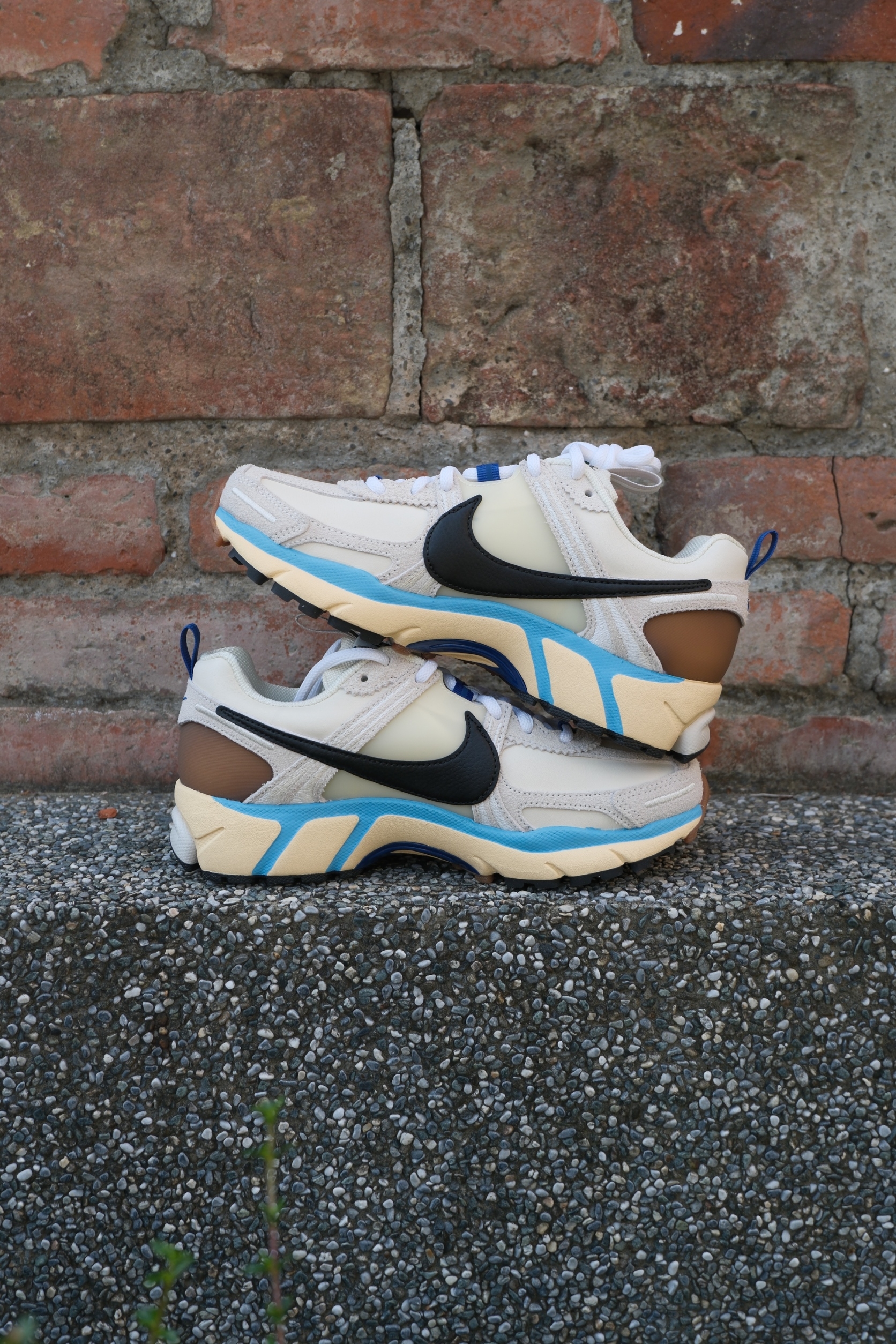 Nike Zoom Vomero 5 Premium Design by Japan 米白 女款 休閒鞋 HF4524-111