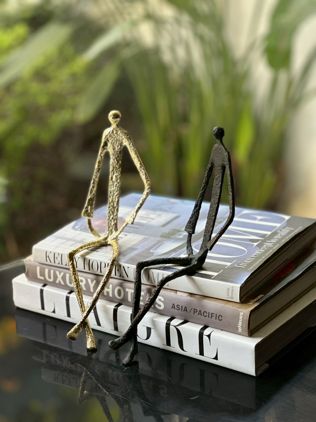 沉思人像雕塑 亮金/黑