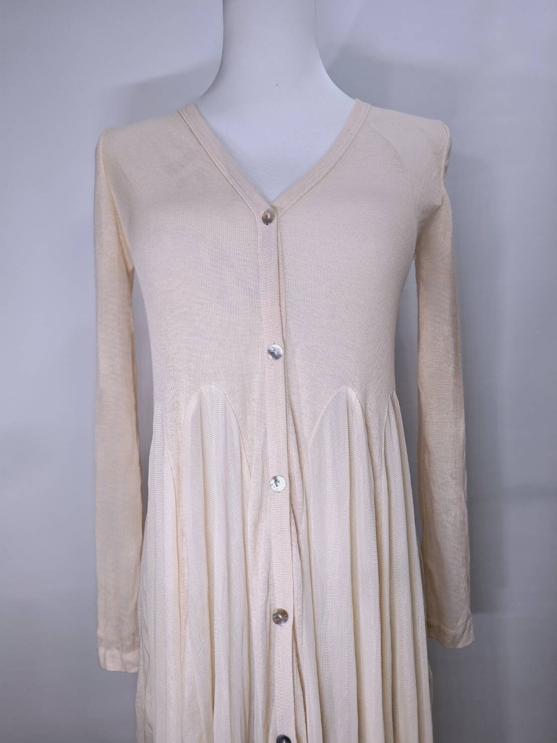 韓系溫柔奶油色V領針織長版洋裝 C375