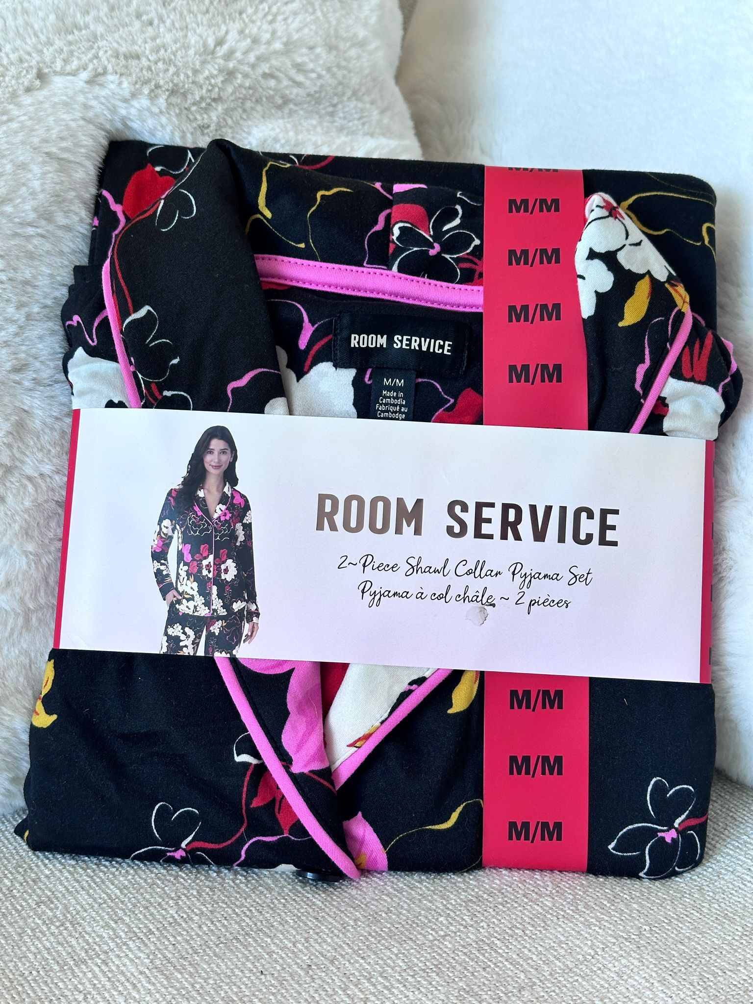 RP129 Room Service 長袖睡衣2件套裝 (圖片色) (限時購買至3月18日晚上11:59)