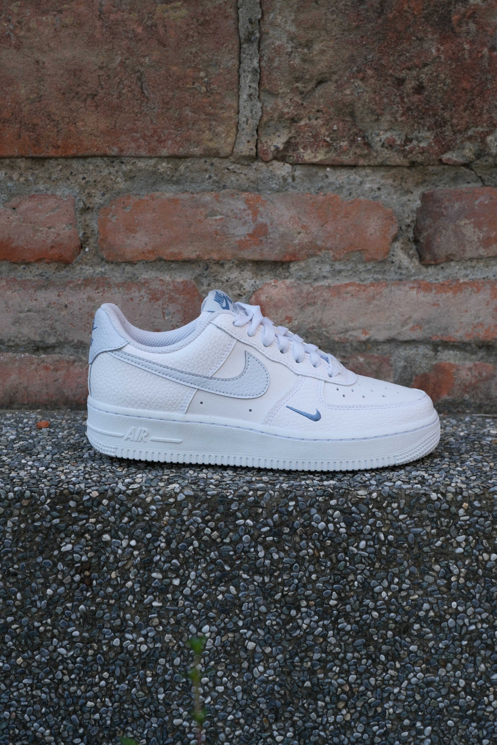 Nike Air Force 1 冰藍蘇打 寶寶藍色 荔枝皮 小勾 女鞋 FM HV2511-100 fm