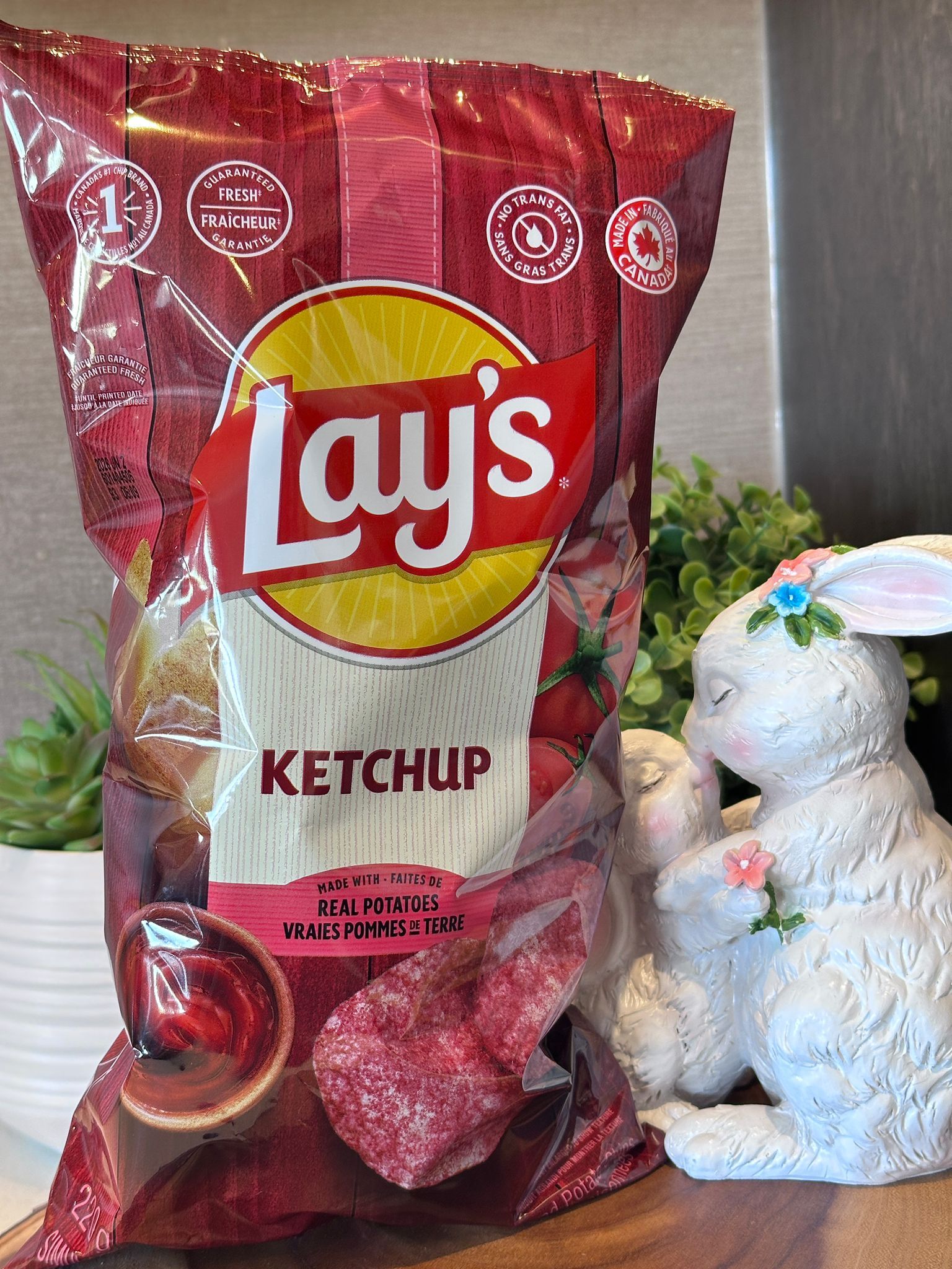 RP136 Lay's 茄汁味薯片 220g  **到期日: 約 2026/06