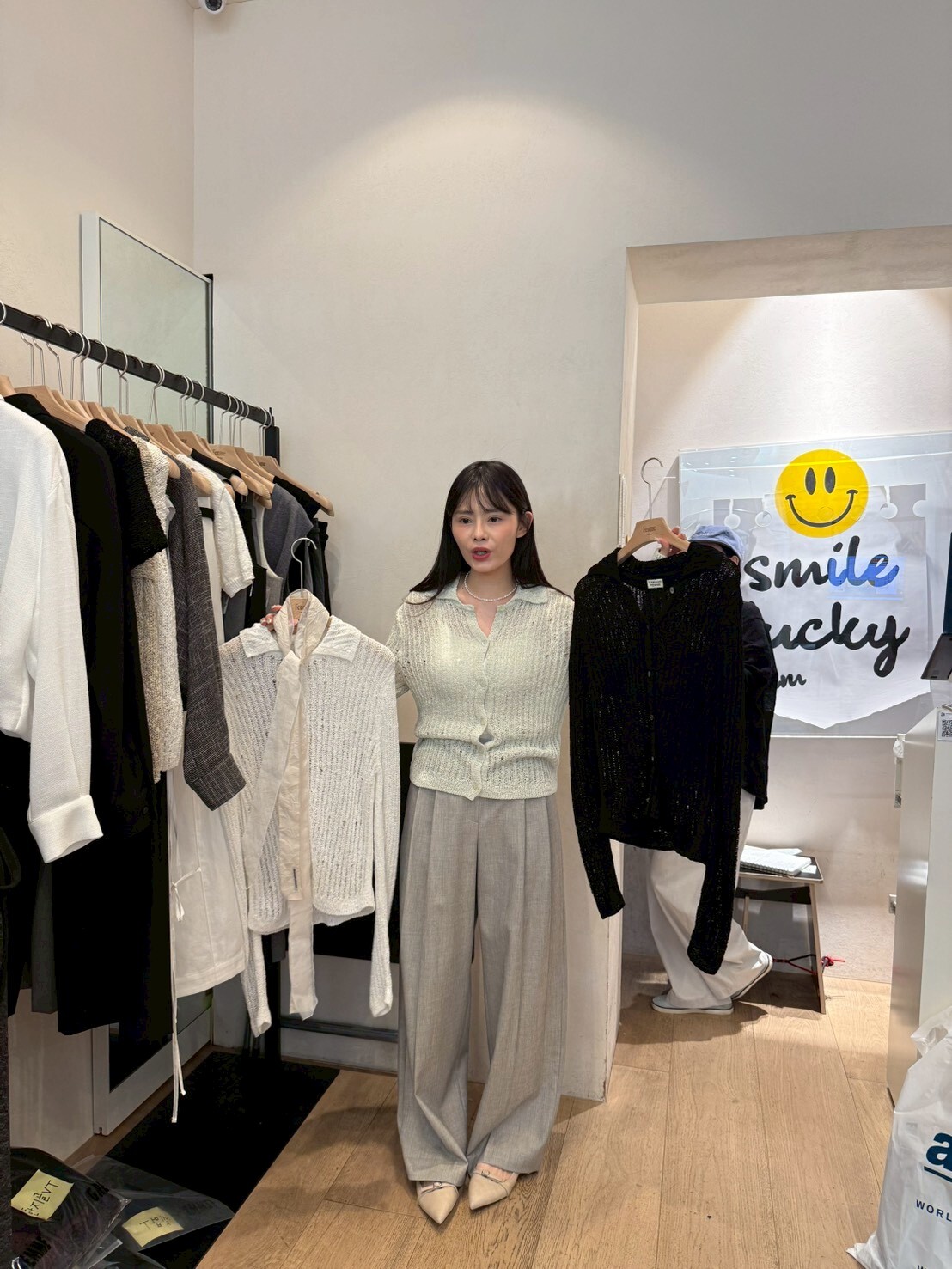 LF6036 洞洞織紋翻領排扣上衣