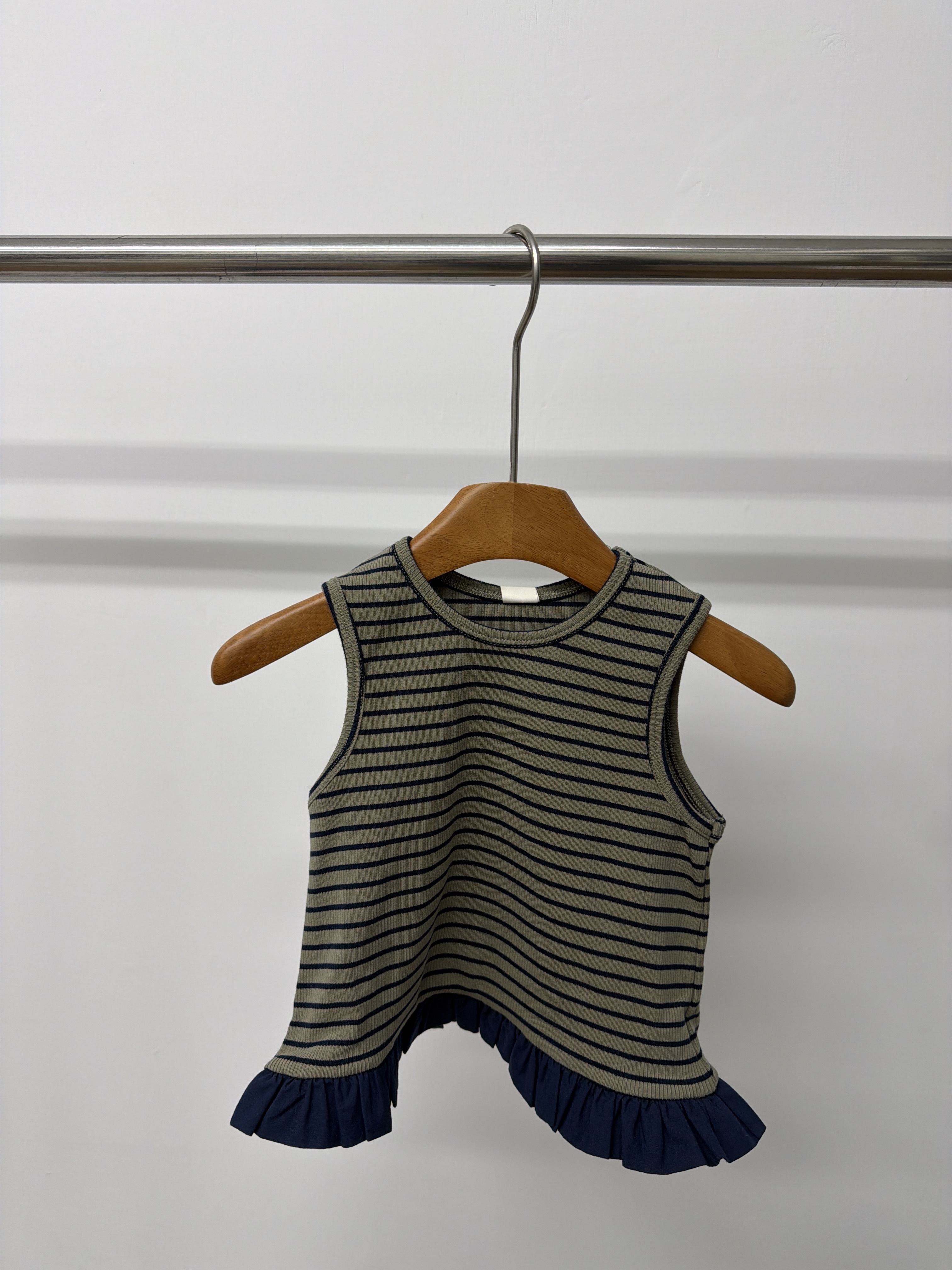 A04402花邊設計條紋背心