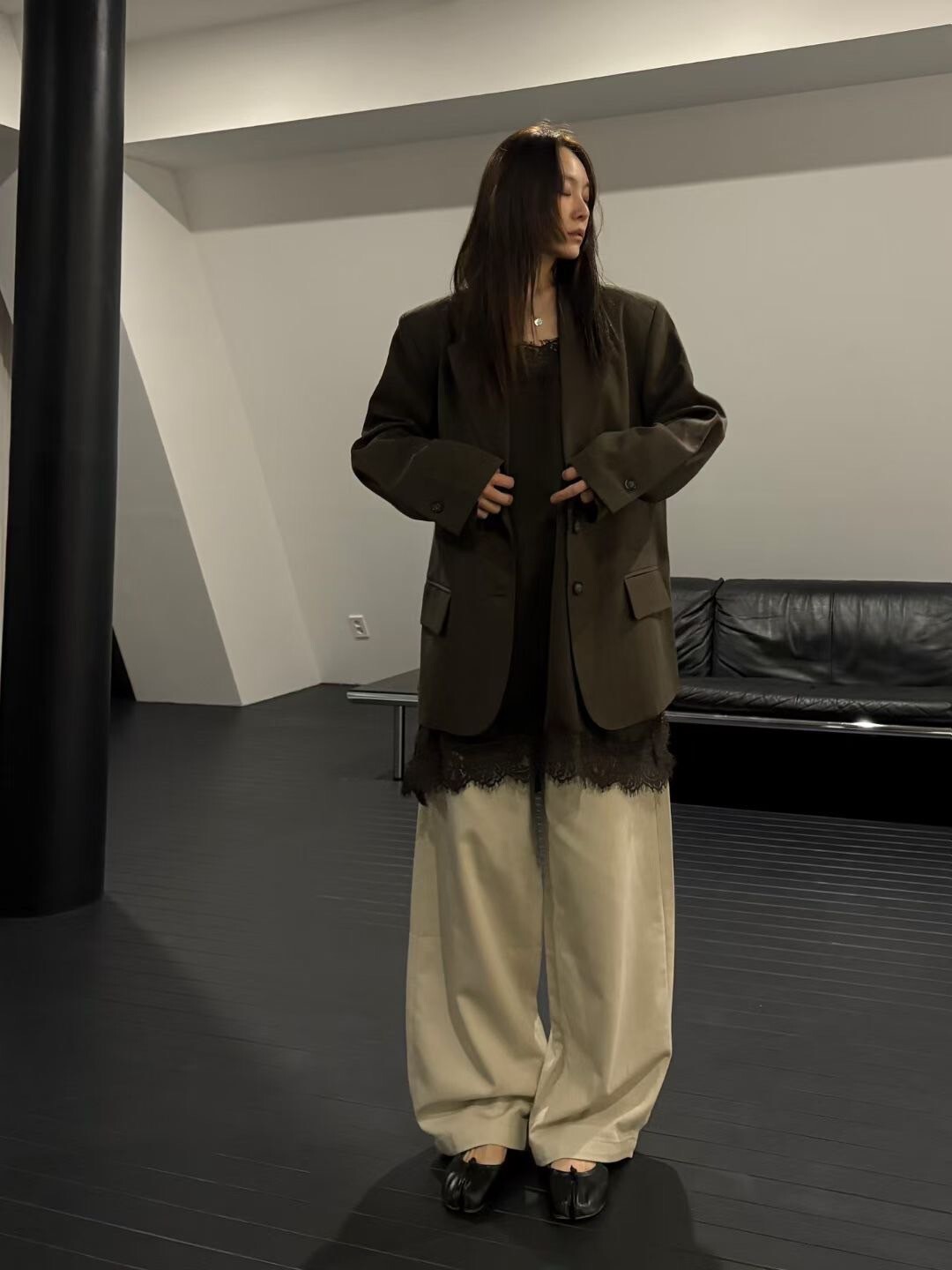 浪漫氣息蕾絲滾邊細肩帶側開衩長版背心 / 3色