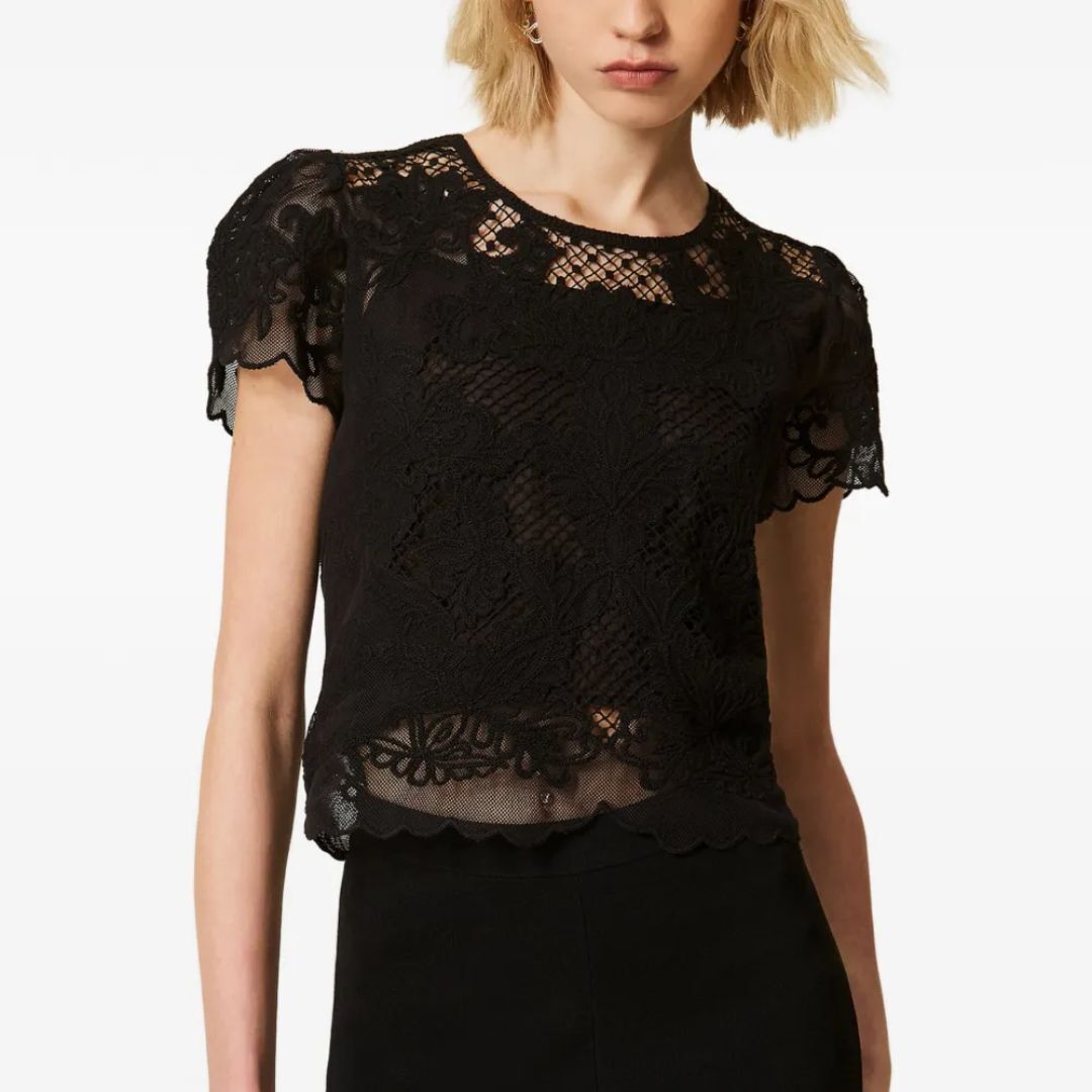 1TS0319-018 [TWINSET] Floral-Lace Blouse Black #261TP2581 (C-EU-E)