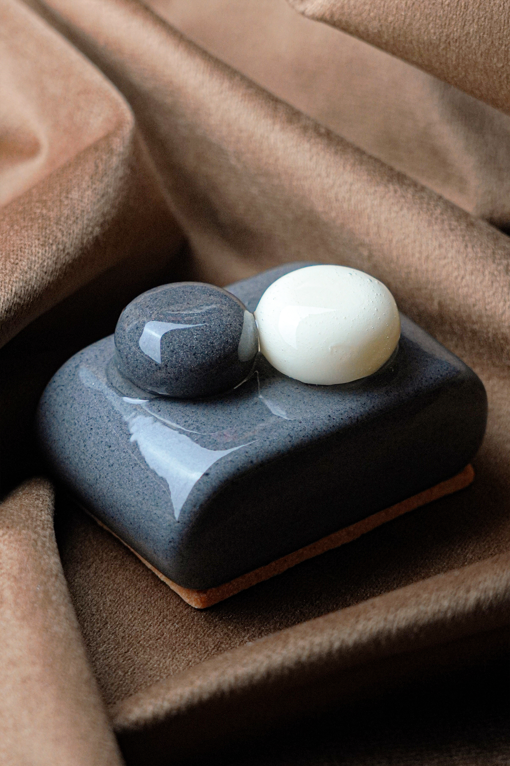 黑芝麻麻糬慕士蛋糕