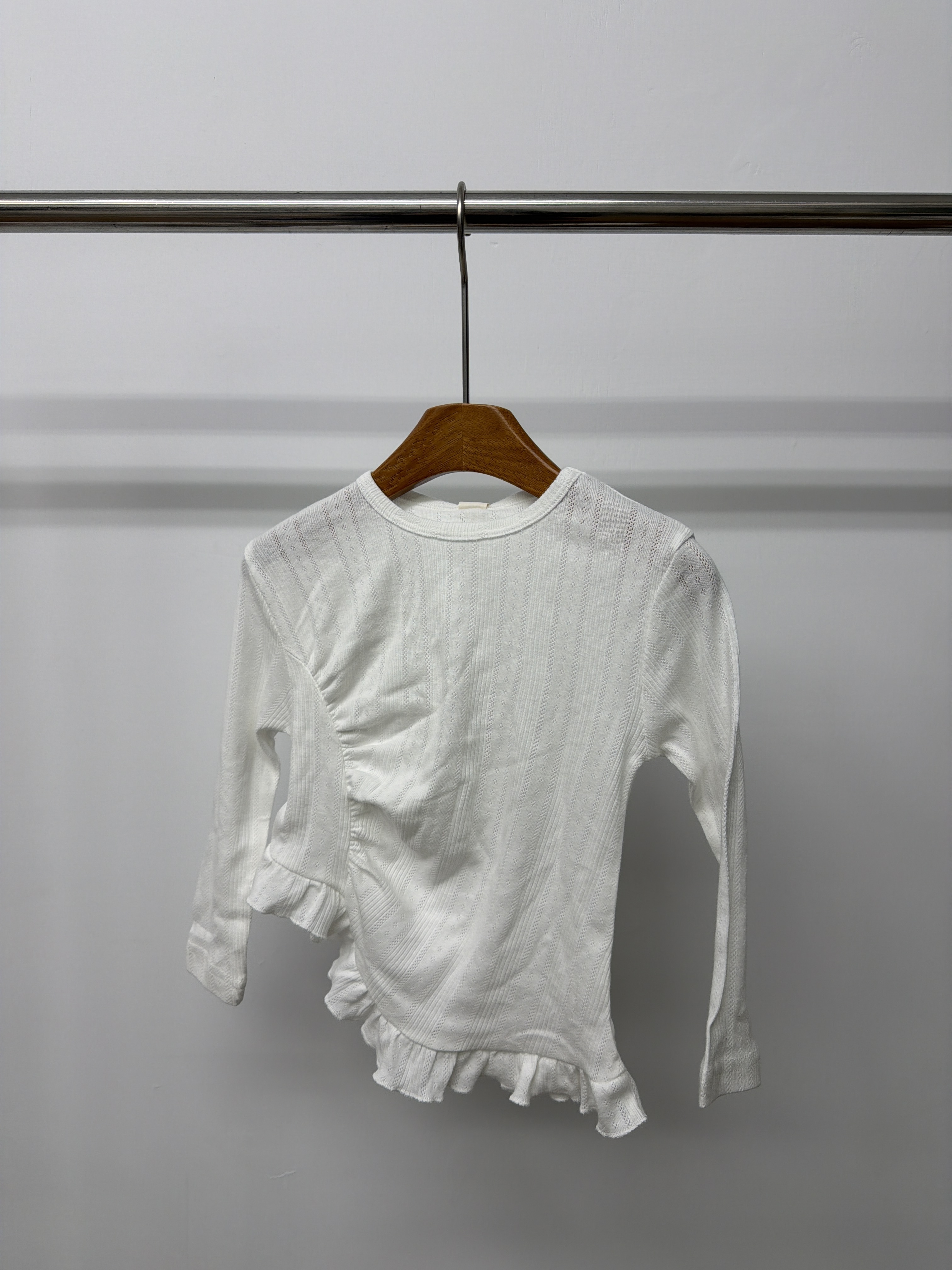 A04470下擺不規則上衣