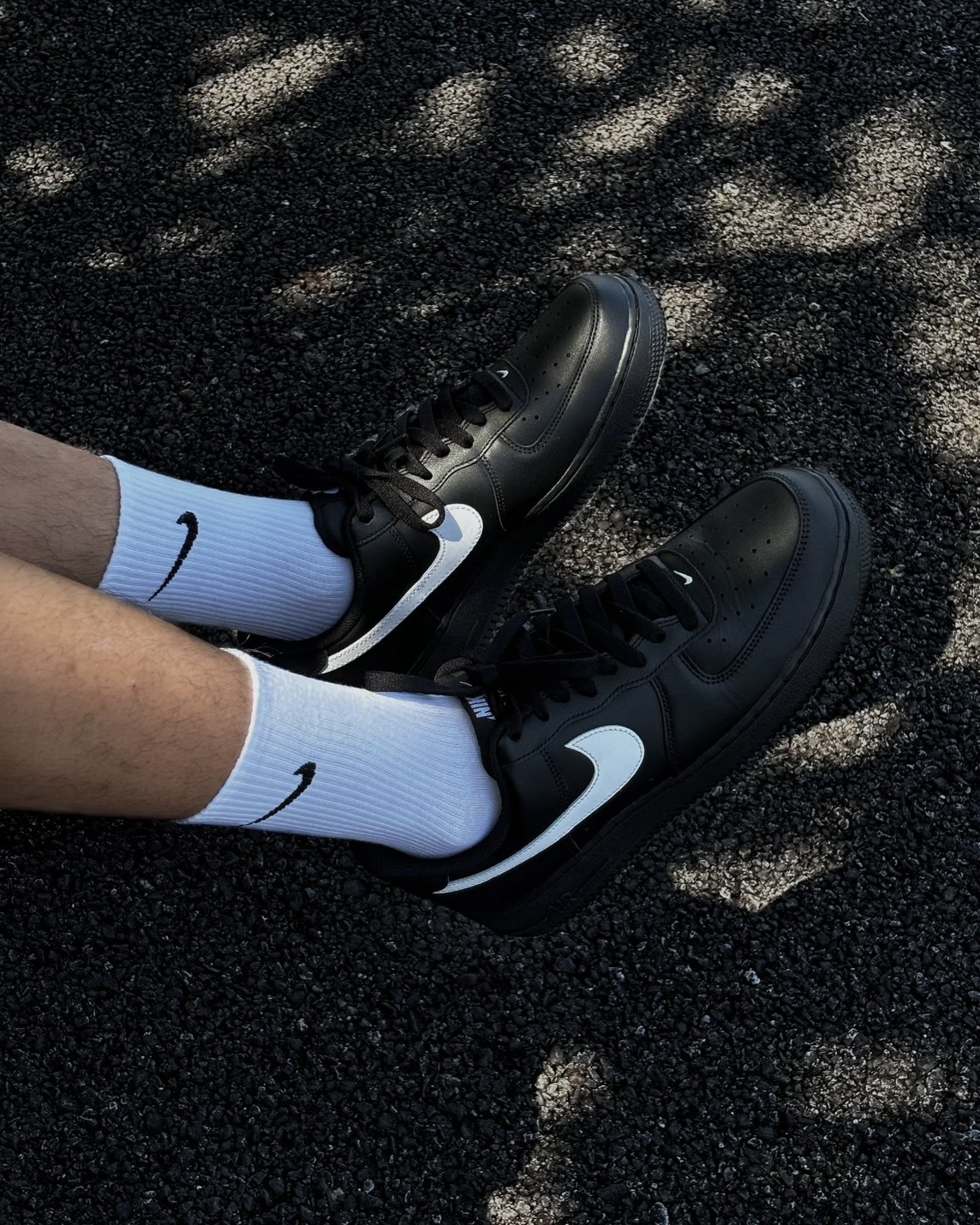 <骨折價😍>Nike Air Force 1 '07 低筒 白勾 黑