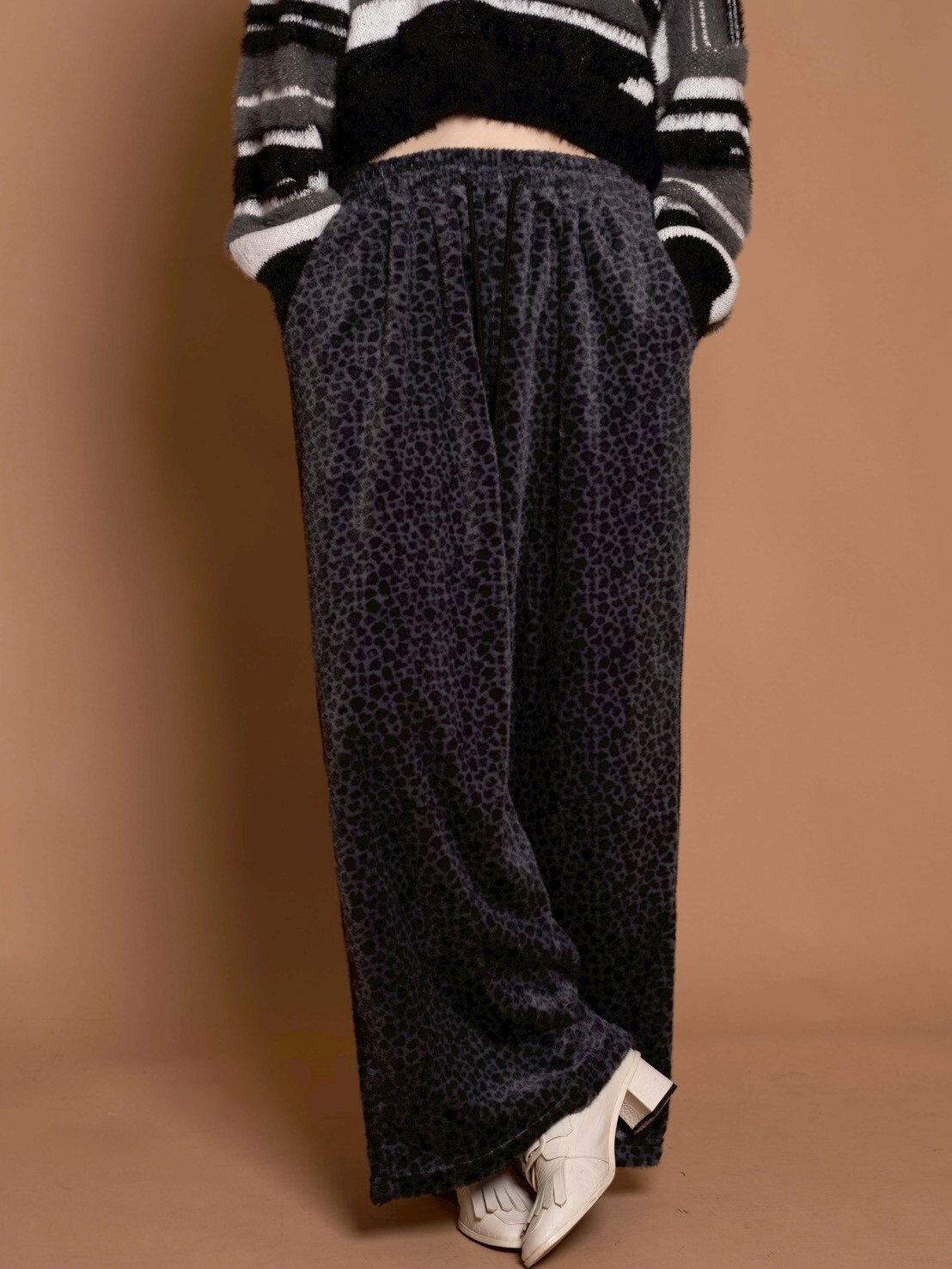 (限量)比你家毯毯還舒服的豹紋口袋褲/1色均碼