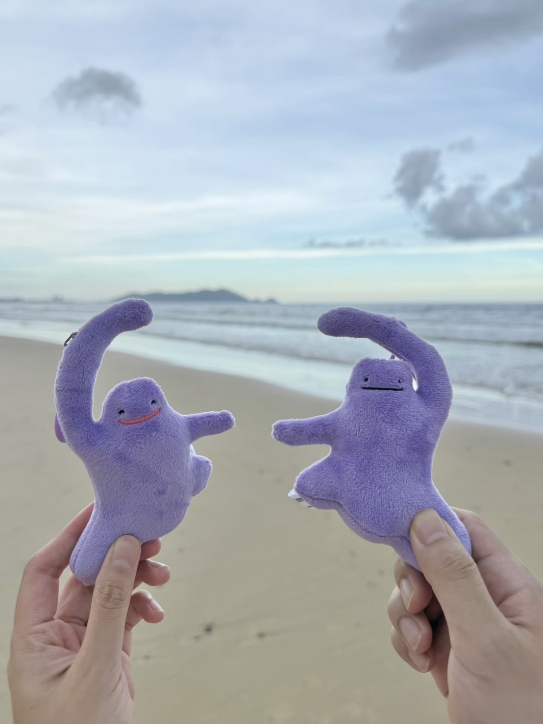 (預購） POKEMON 精靈寶可夢 比心磁吸百變怪 愛心百變怪 吊飾（兩隻一組）