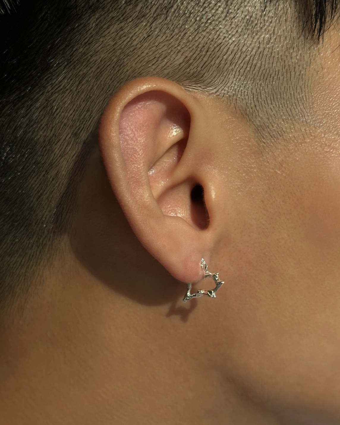 PROJ-ORNMNT 焰心細銀耳釘 (單支販售)