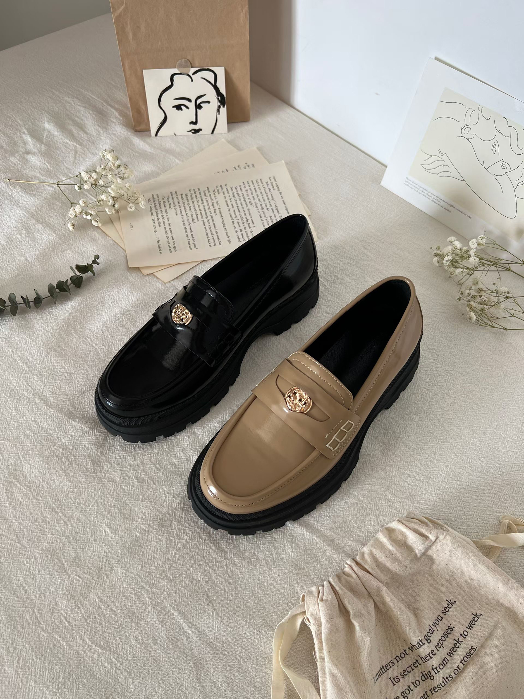 👑 2026 SS 真皮金扣厚底 Loafer 👑