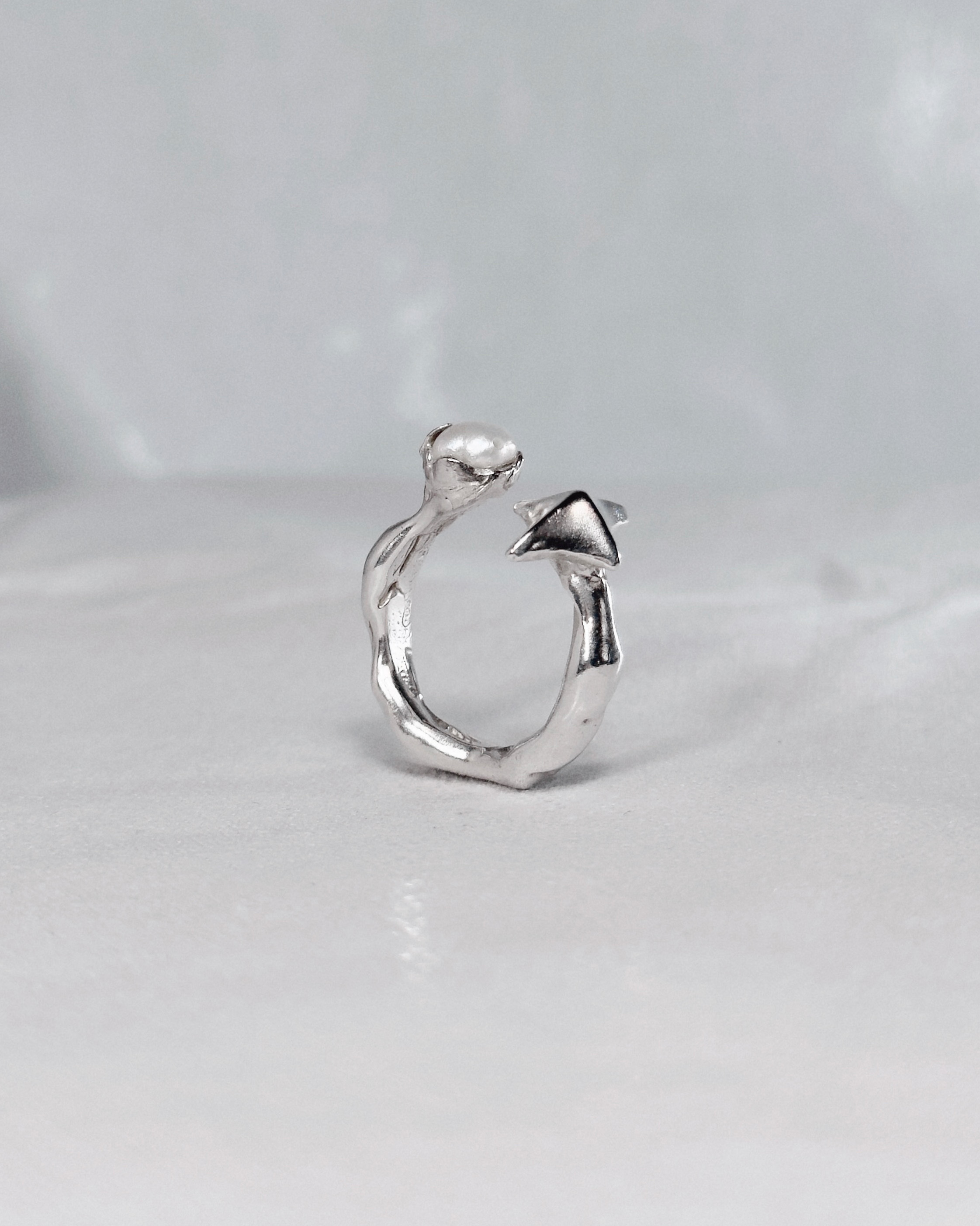 PROJ-ORNMNT 閃星珍珠銀鑲戒