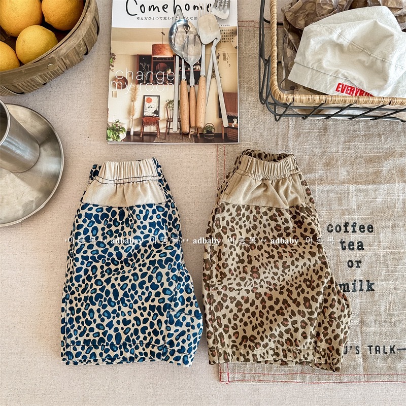 夏季拼接豹紋短褲