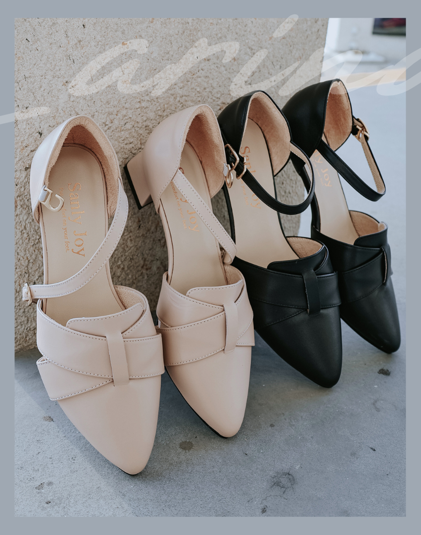 Sanly Joy 卡琳娜交叉尖頭鞋 粉杏色與黑色真皮低跟鞋款展示