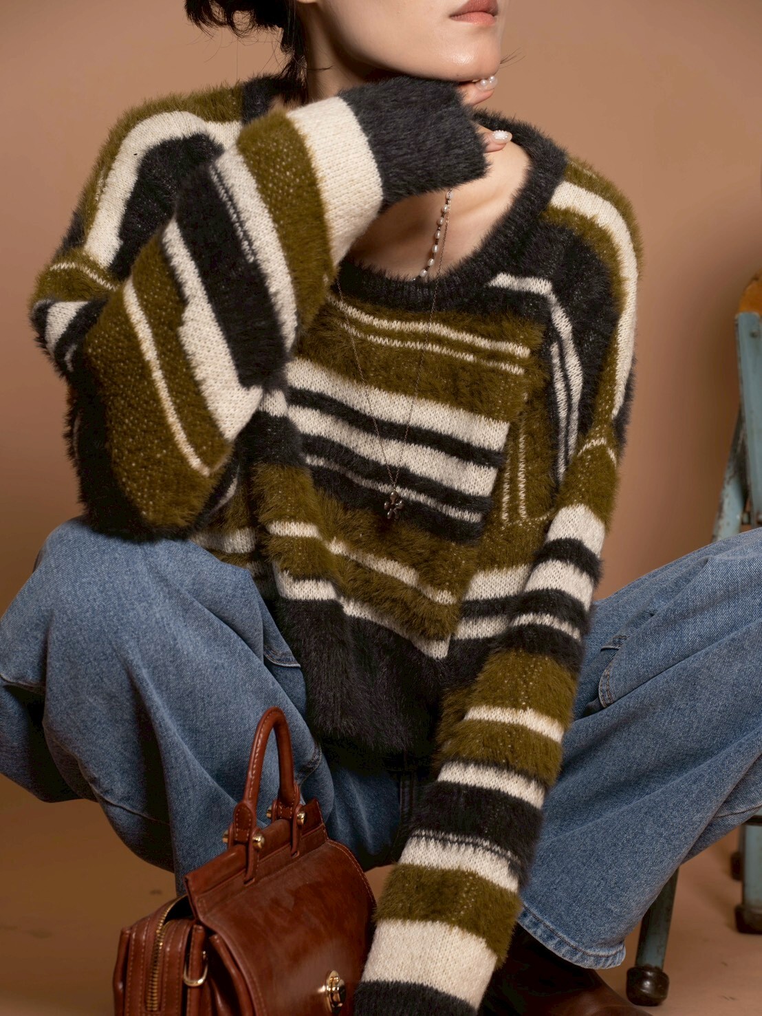 (限量)雲層堆疊撞色毛毛衣/3色均碼/綠灰