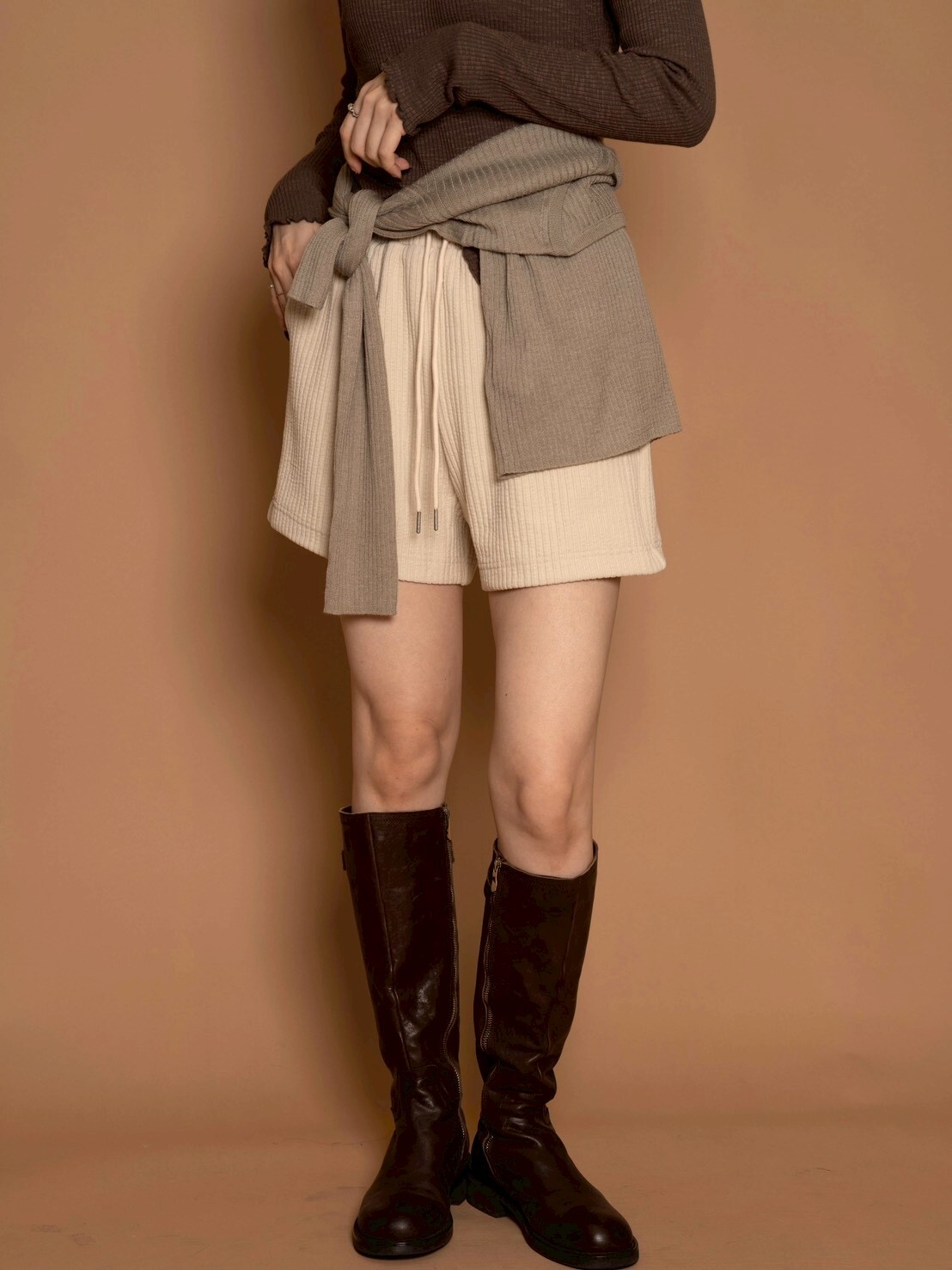 季節交替必須要有四分坑紋褲/2色均碼/淺奶