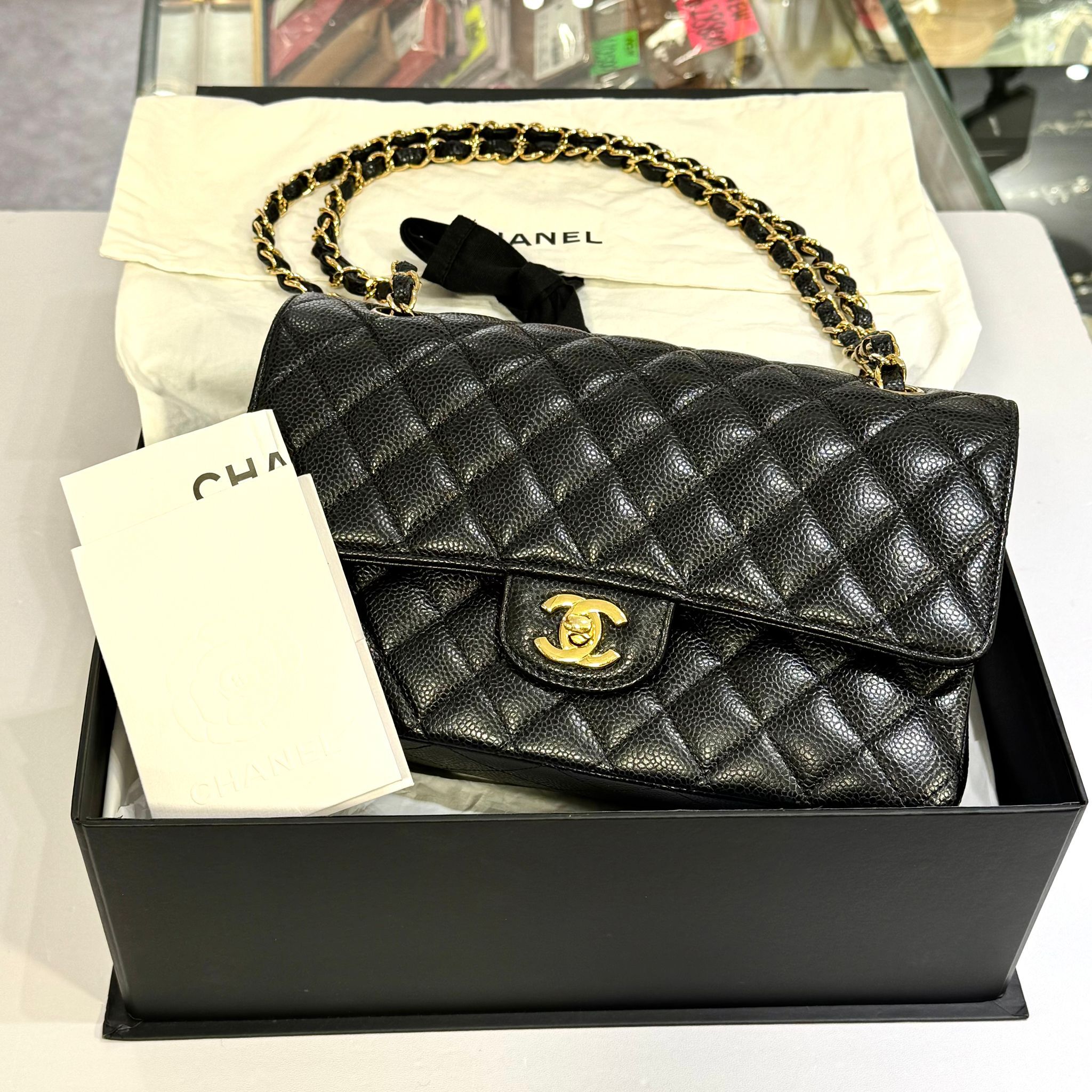 95%NEW二手CHANEL CLASSIC FLAT BAG, CF26, CF25, A01112,香奈兒經典鏈袋,黑色荔枝皮金扣, @258開 #兩年免費保養 #香榭站正品