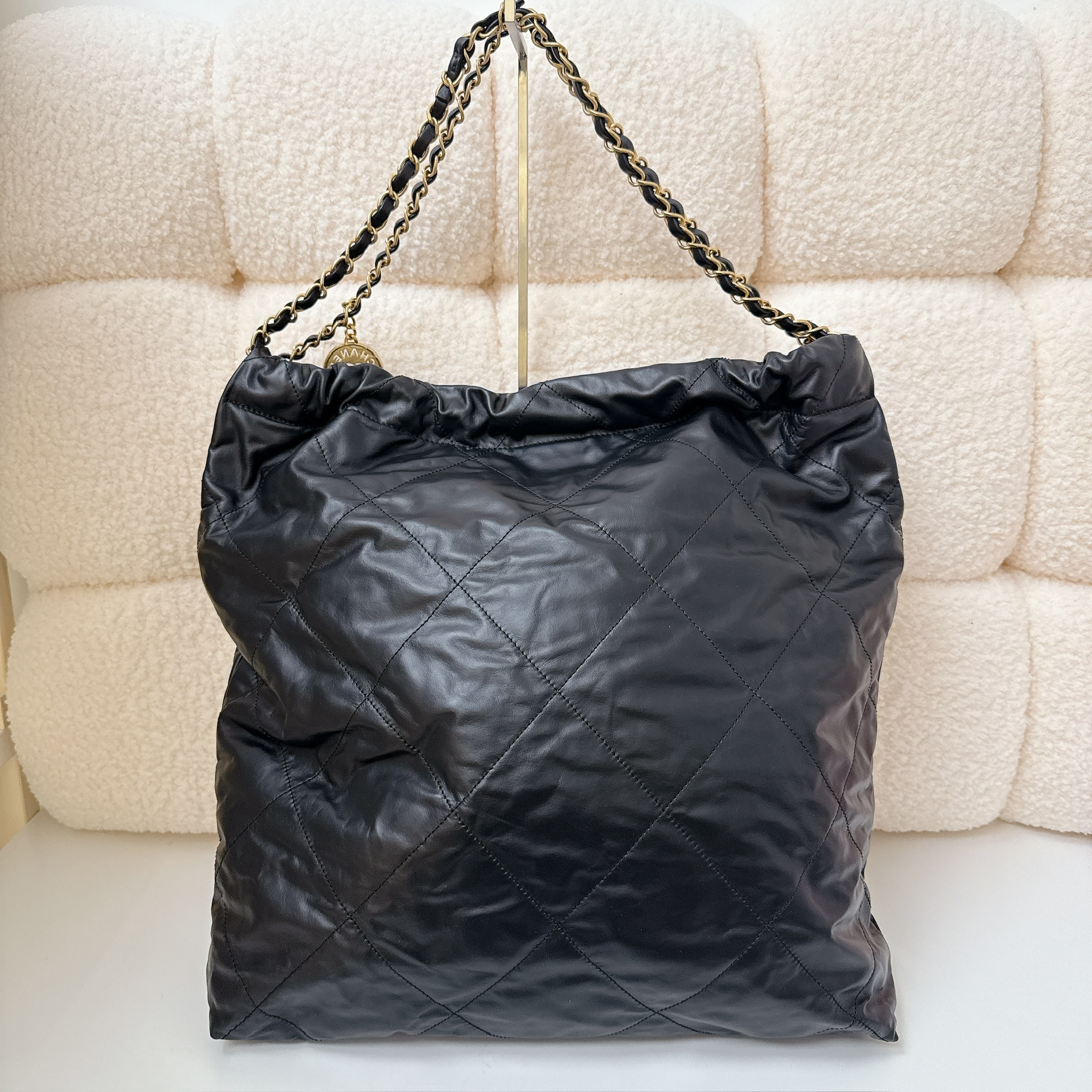 Chanel 22 - Black with a white logo / GHW