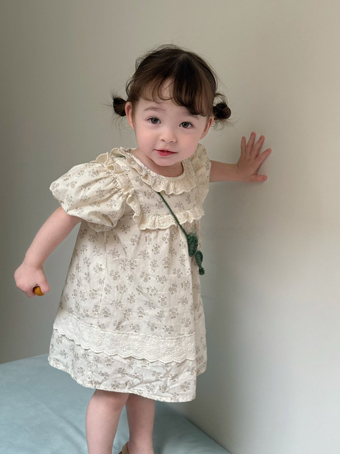 正韓夏AIAI 野餐碎花澎袖洋裝