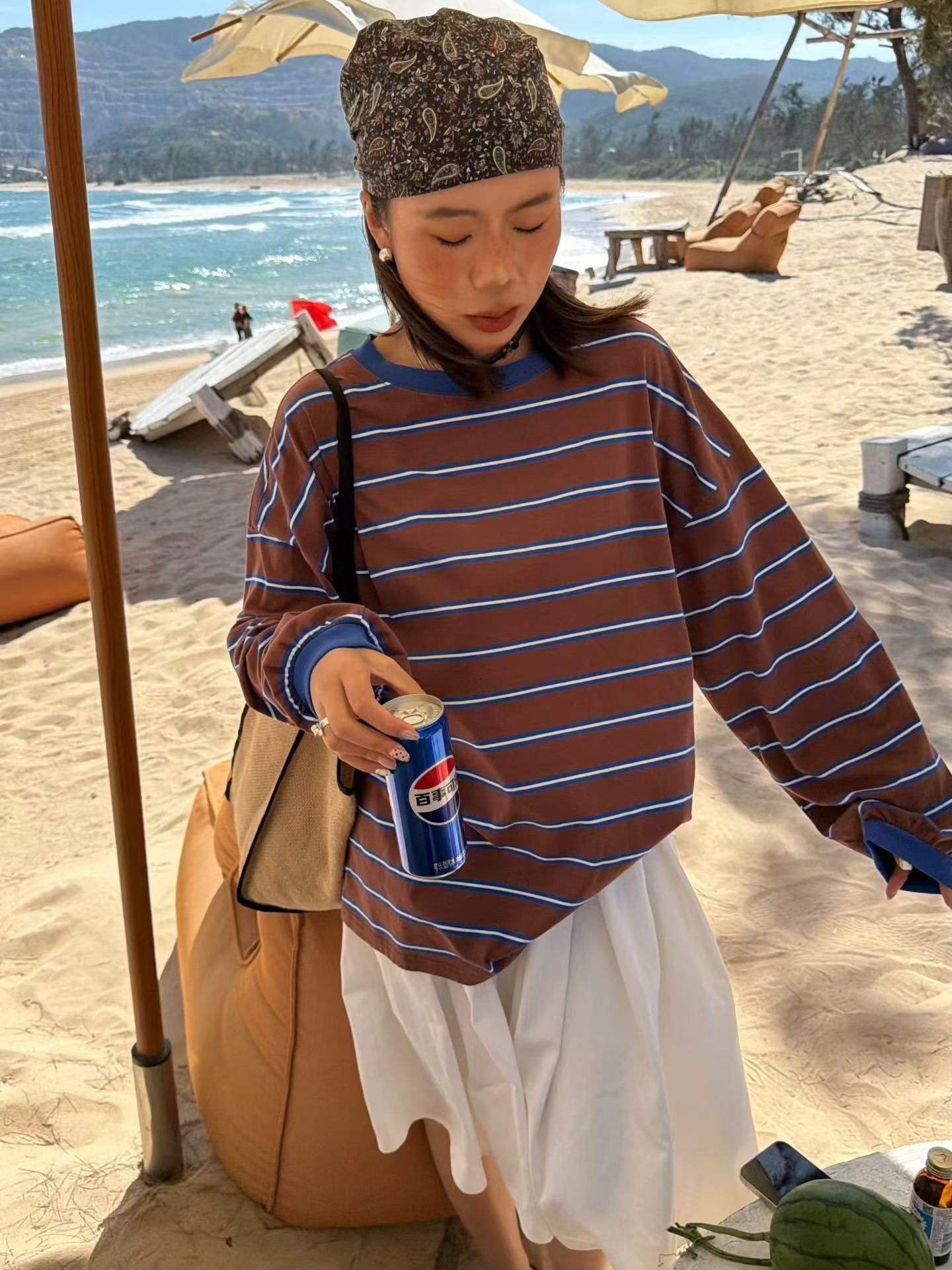 W00143咖藍寬版長袖上衣