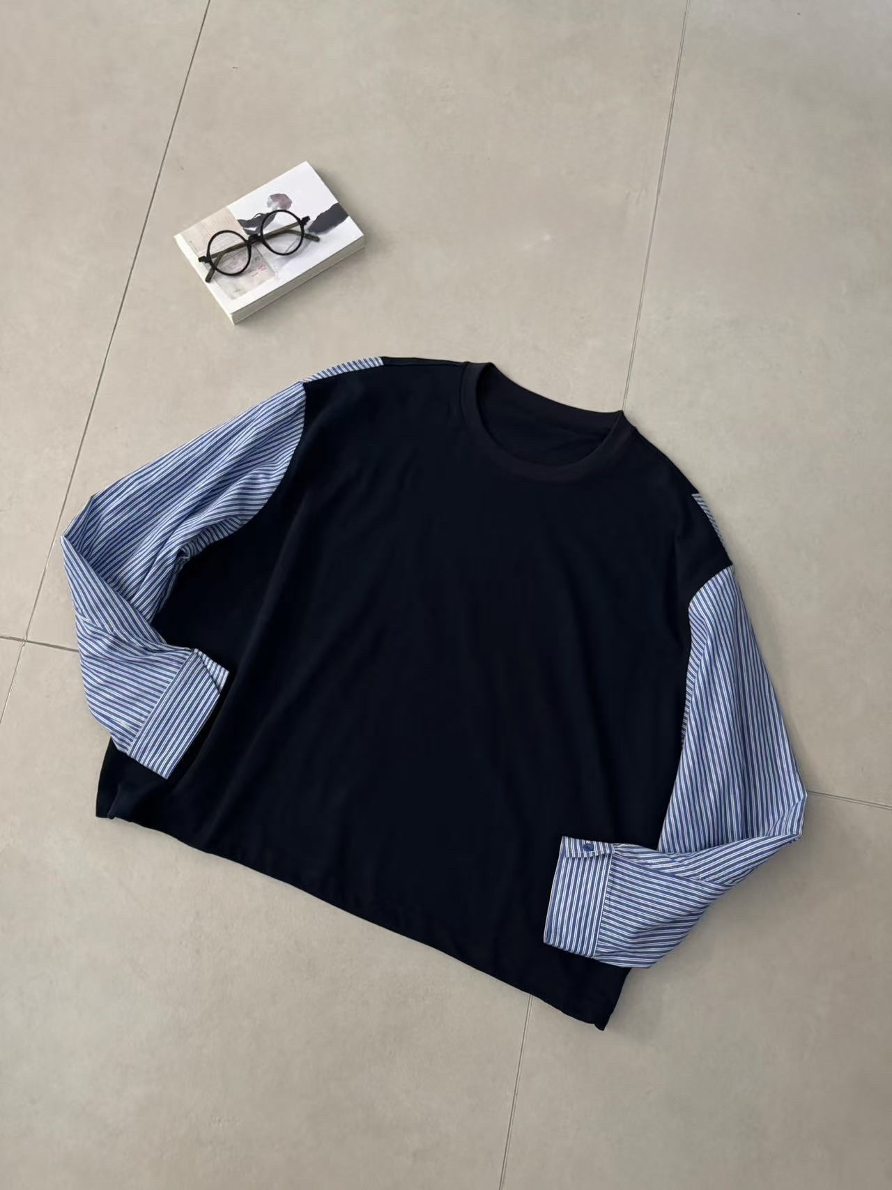 W00148直條紋拼接上衣