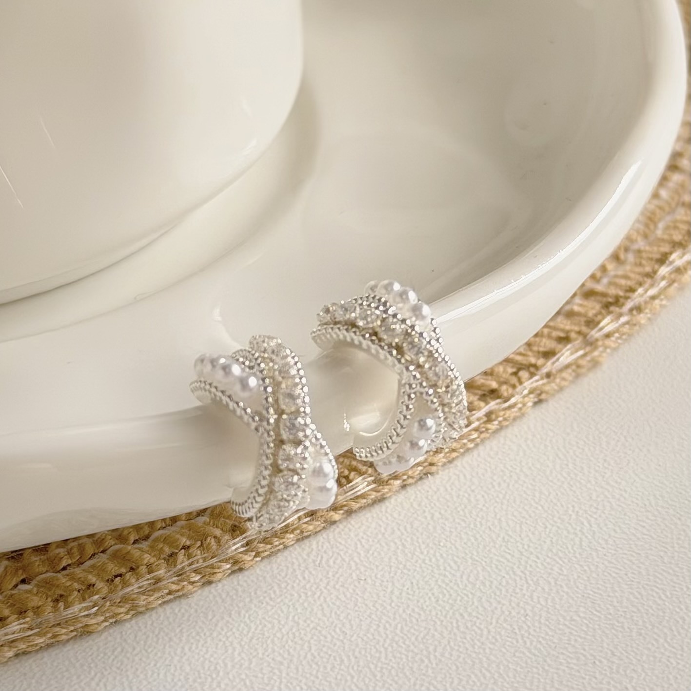 A288排鑽珍珠交叉c字圈