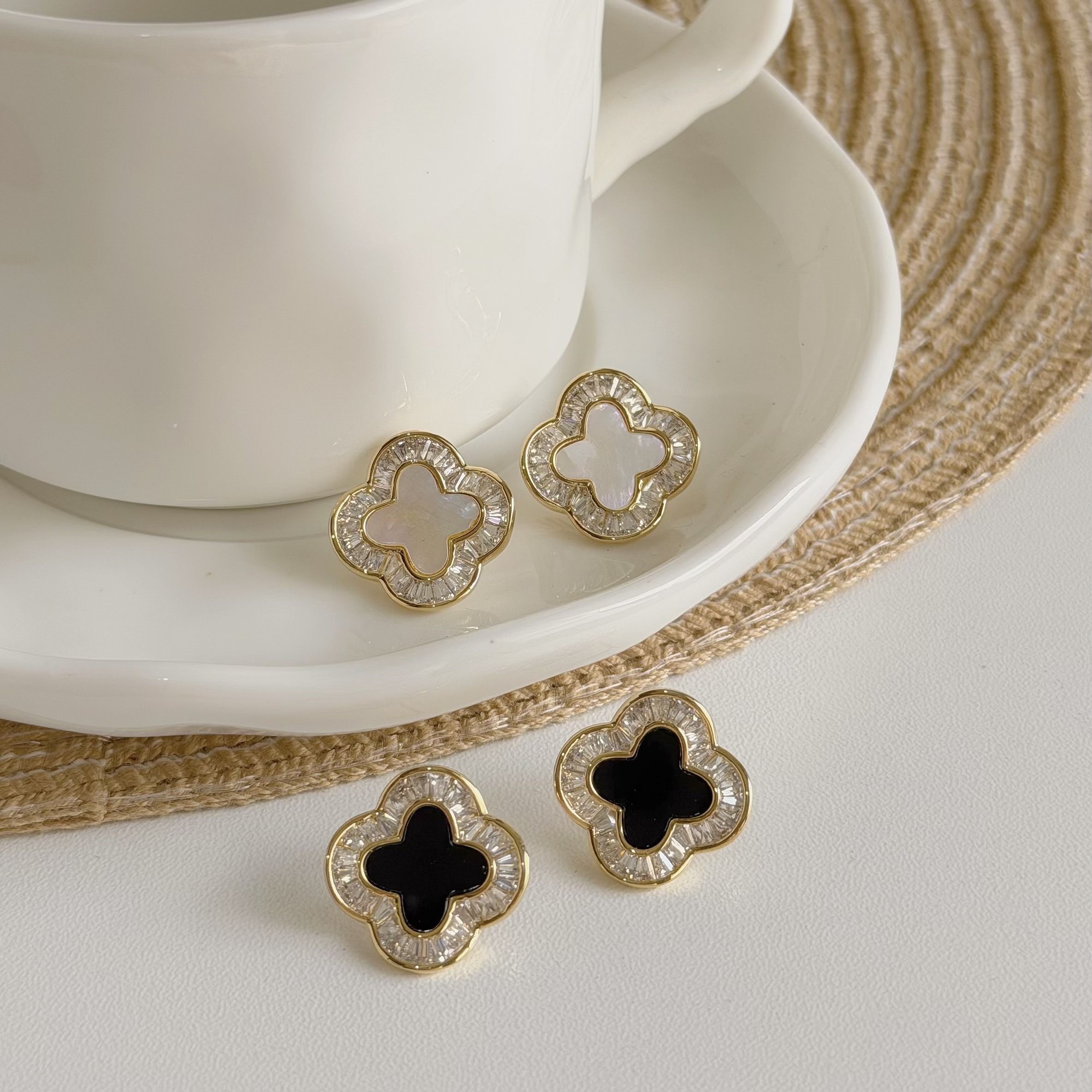 A294鋯石貝殼四葉草耳針