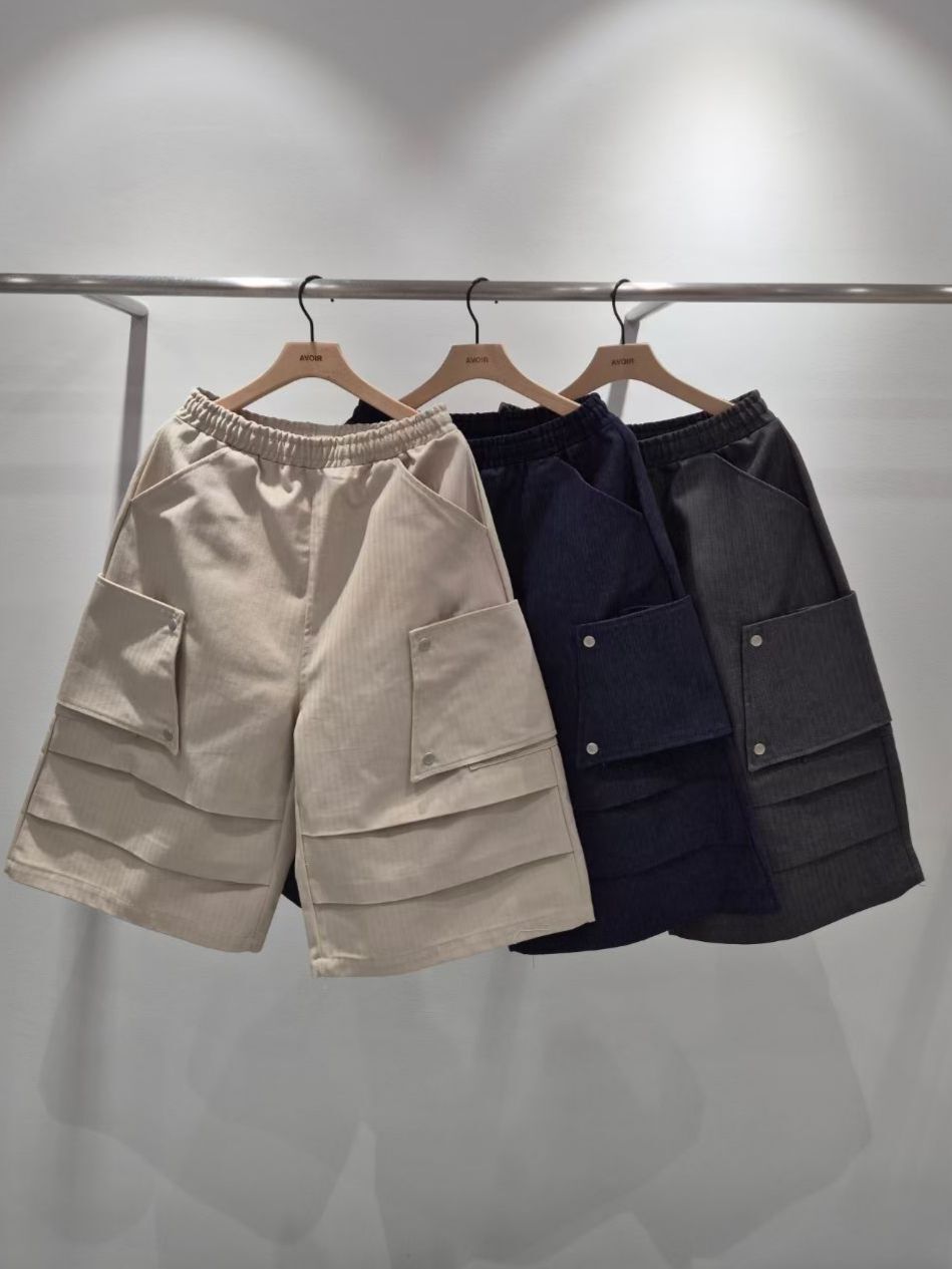 暗直紋短褲 AVOIR-010P