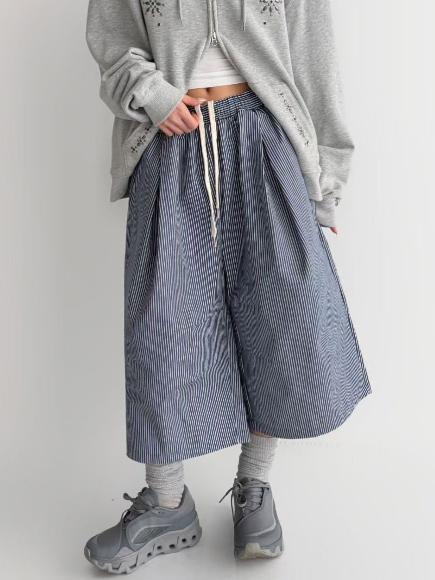 直紋短褲 AVOIR-011P