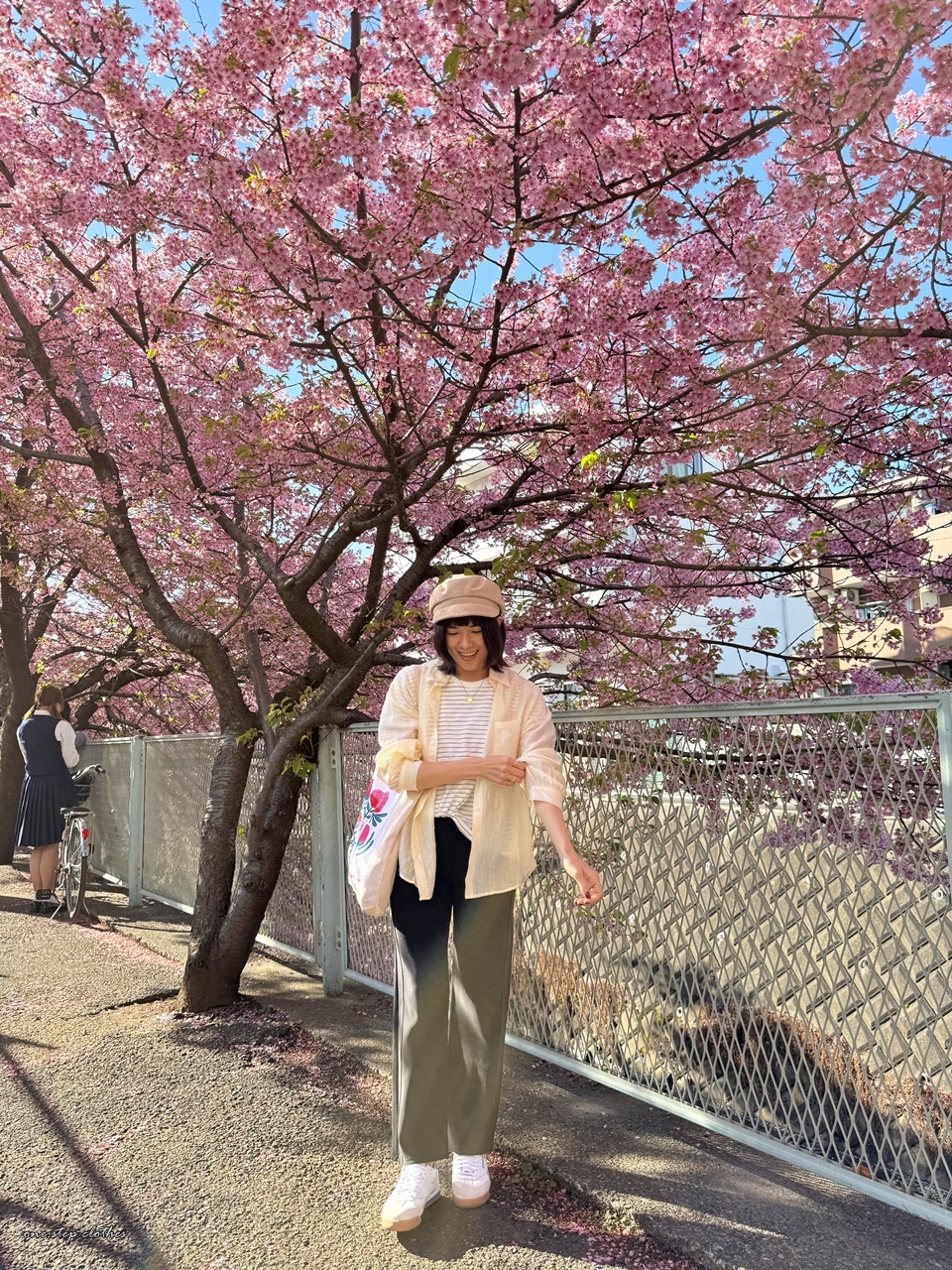 正韓清透光澤紡紗襯衫 (黃)