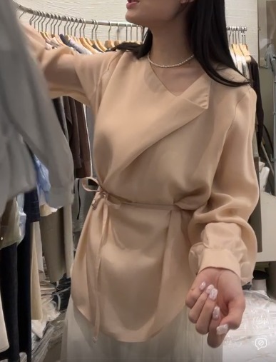 2B6022 雪紡大領綁帶上衣