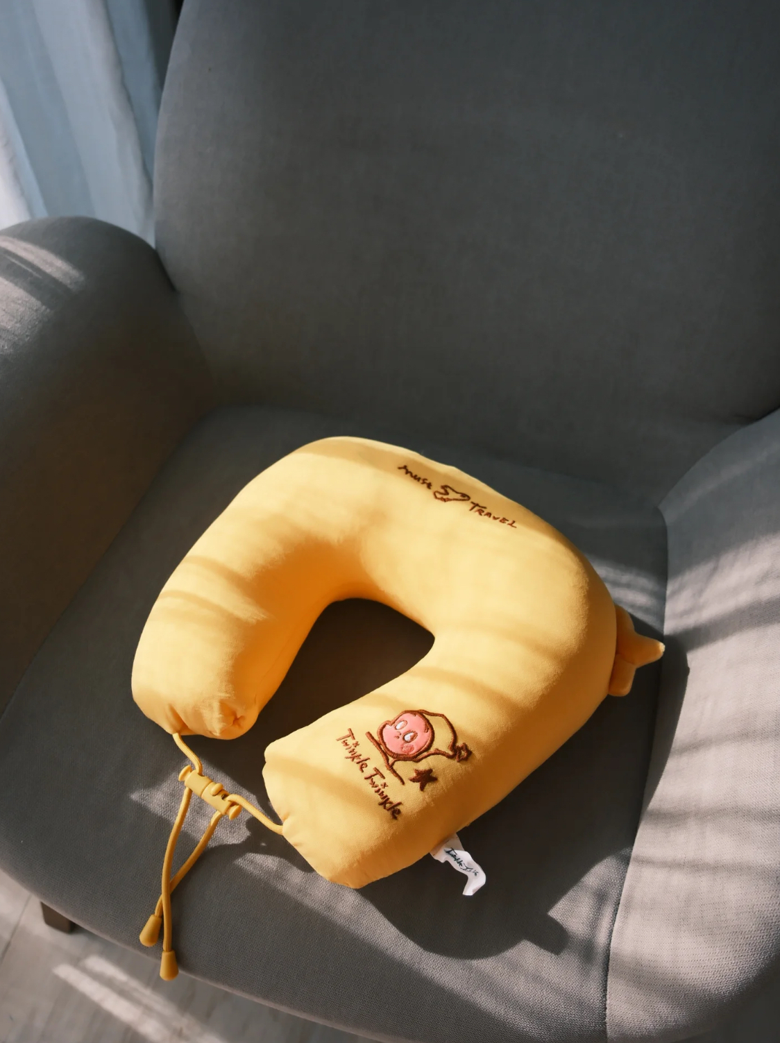 預購！POP MART 泡泡瑪特 星星人奇妙旅程系列 Ｕ型頸枕玩偶 多哈機場限定