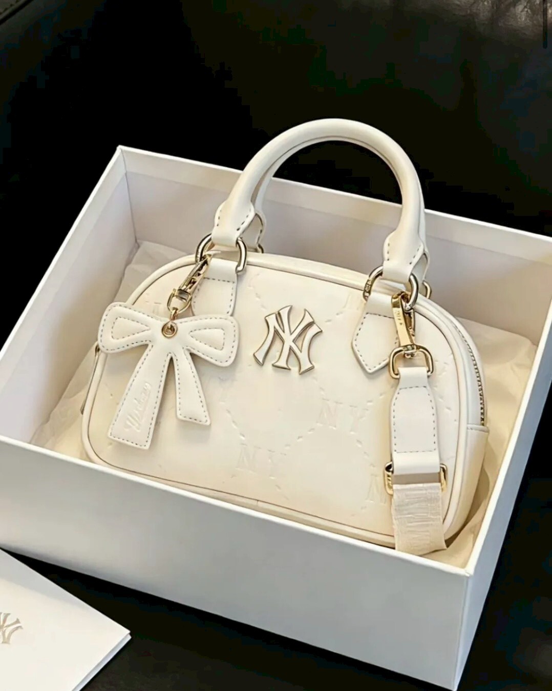 MLB 2026春季款 NY標 鑽石老花 壓紋 斜挎包 手提包 肩背包 共4色