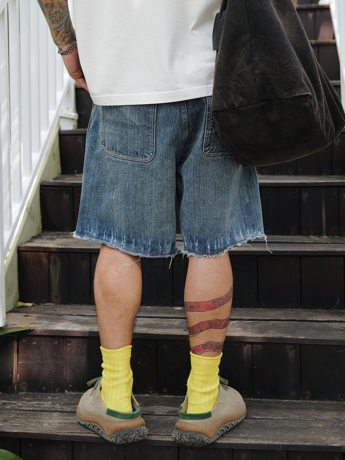 Unbent 26 S/S 水洗竹節紗破壞牛仔短褲