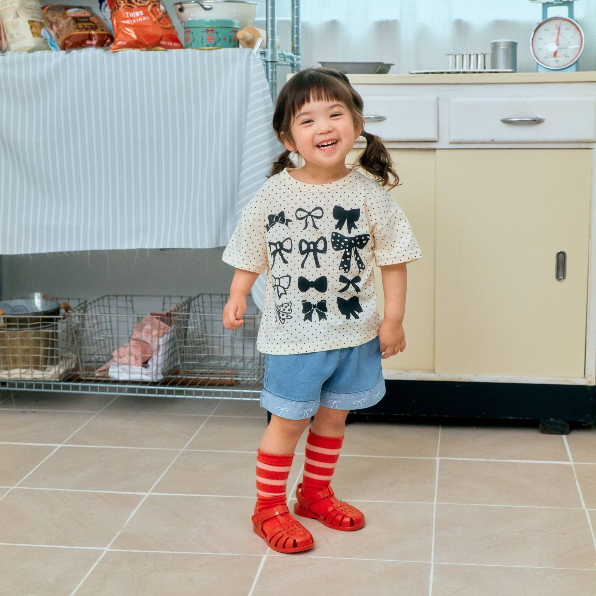 1st.Blue Ribbon Printed Short Sleeve T-shirt