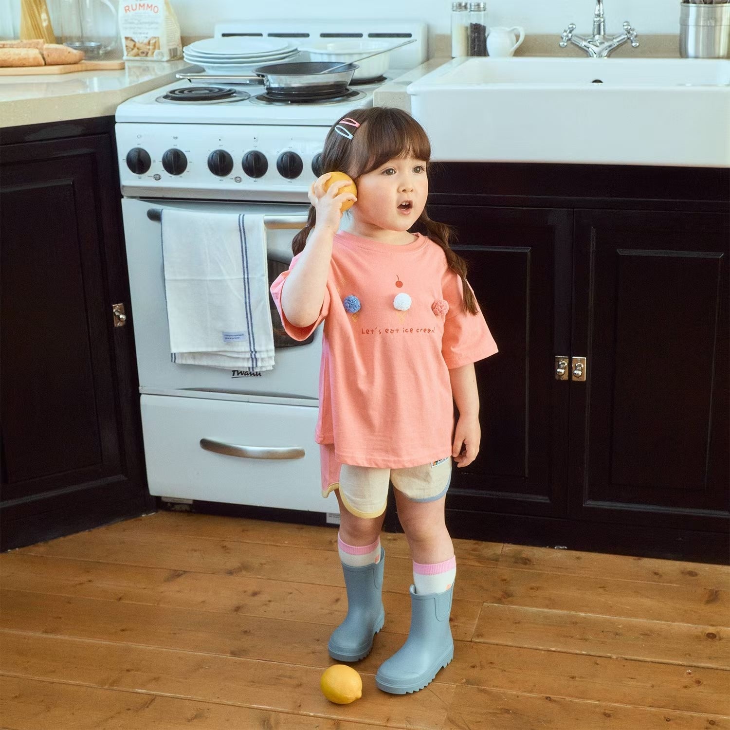 1st.Blue Ice-cream Short Sleeve T-shirt