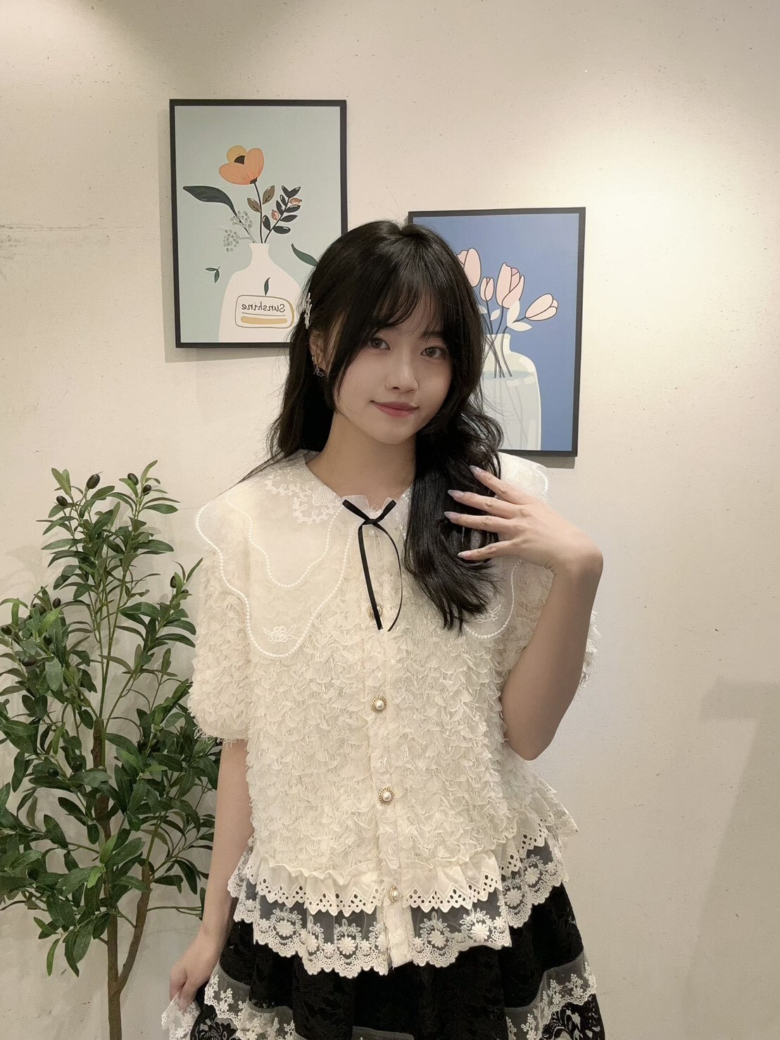 紗領花瓣蕾絲衫
