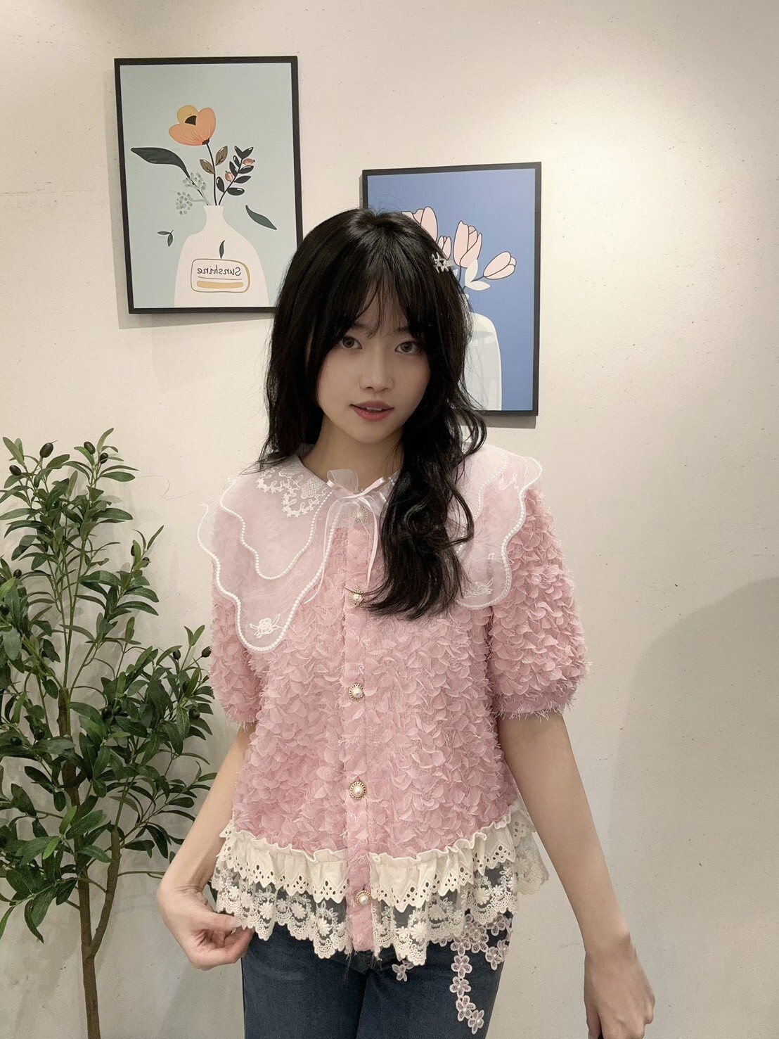 紗領花瓣蕾絲衫