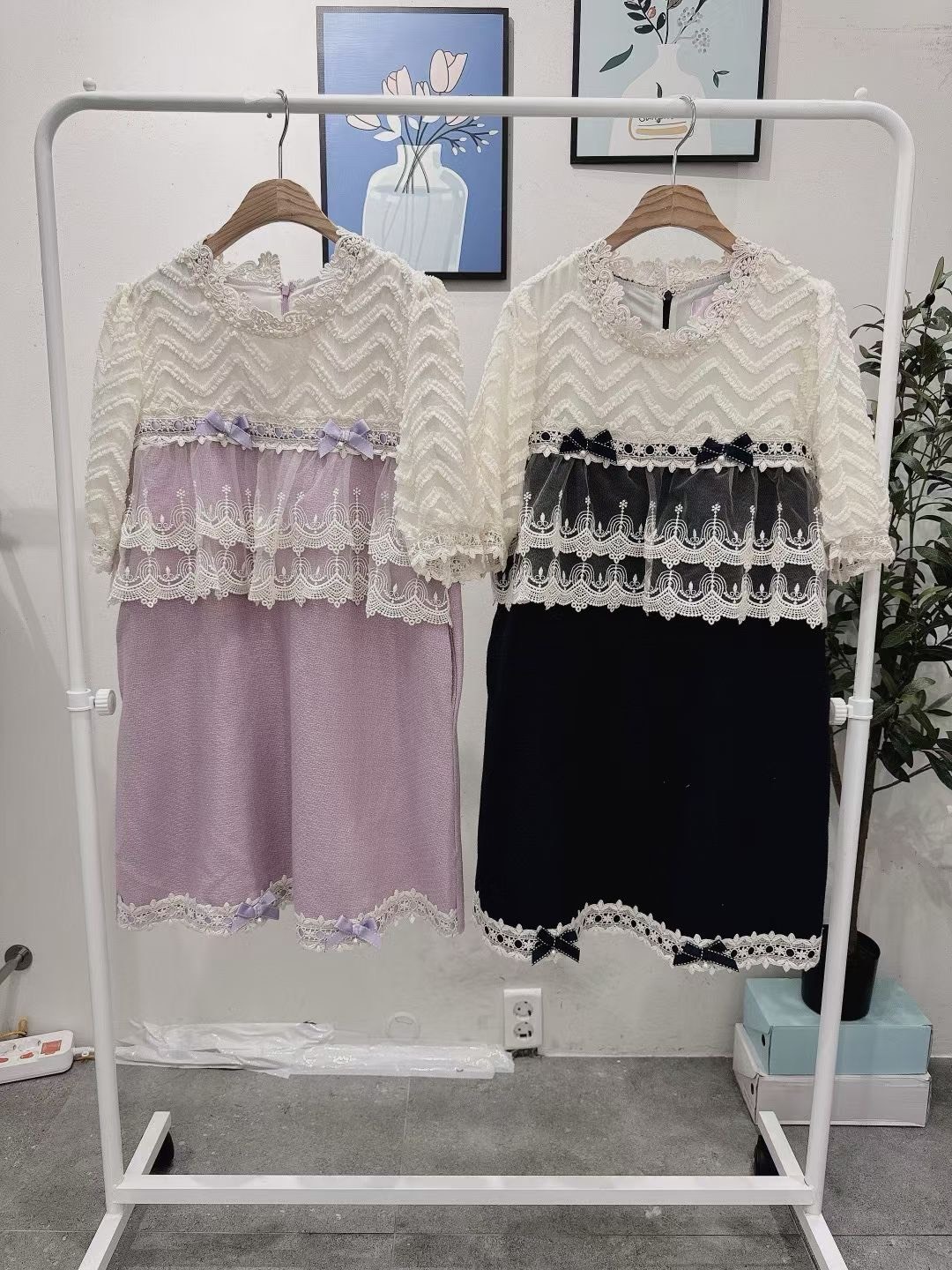 鋸齒紋娃娃蕾絲短洋裝