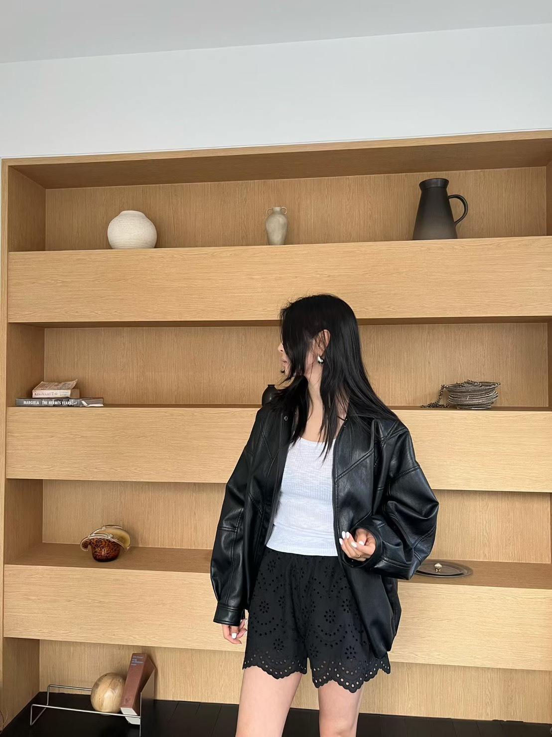 洞洞鋸齒褲腳短褲