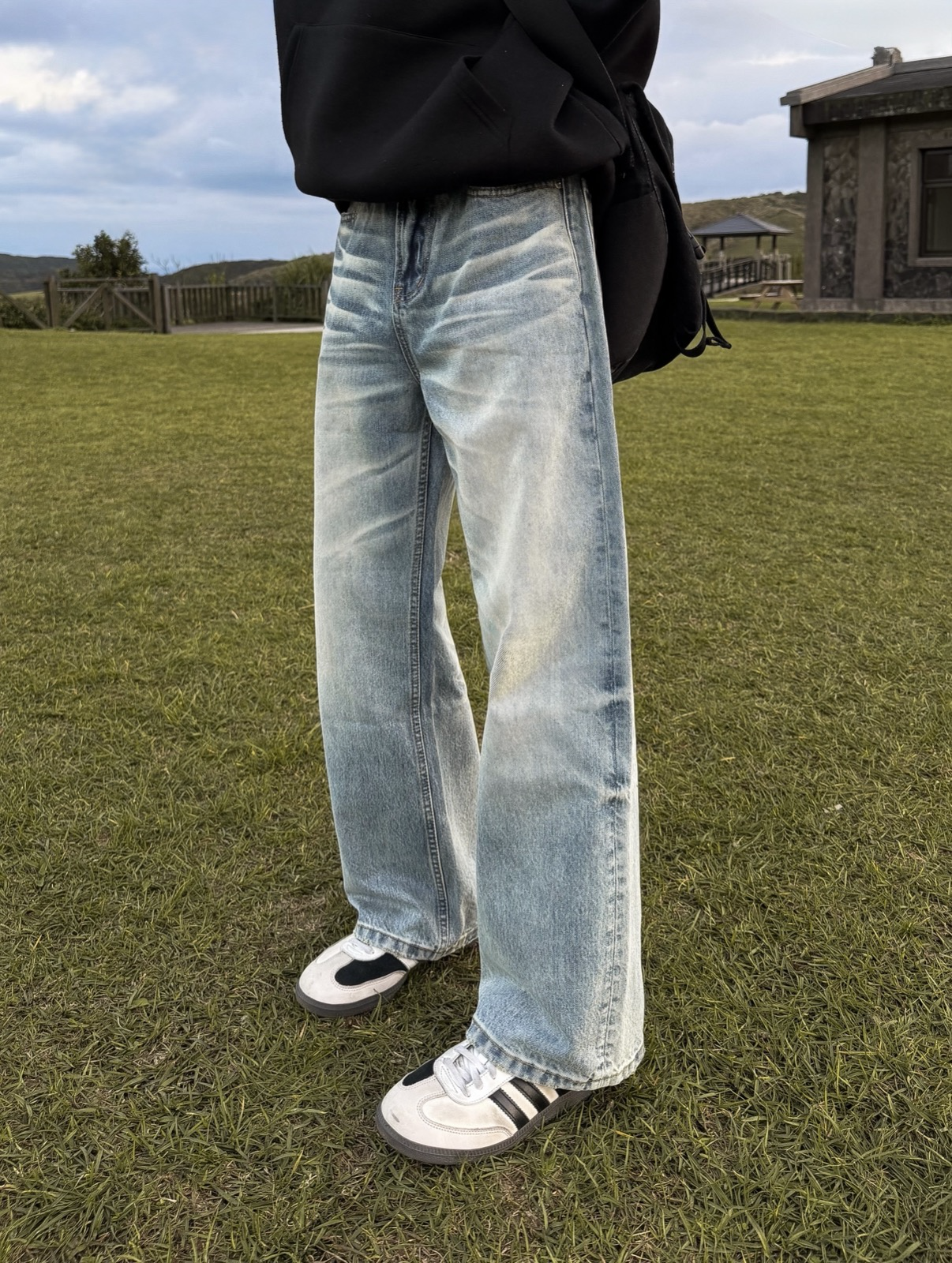 （現貨）高級感cleanfit壓痕刷色直筒褲