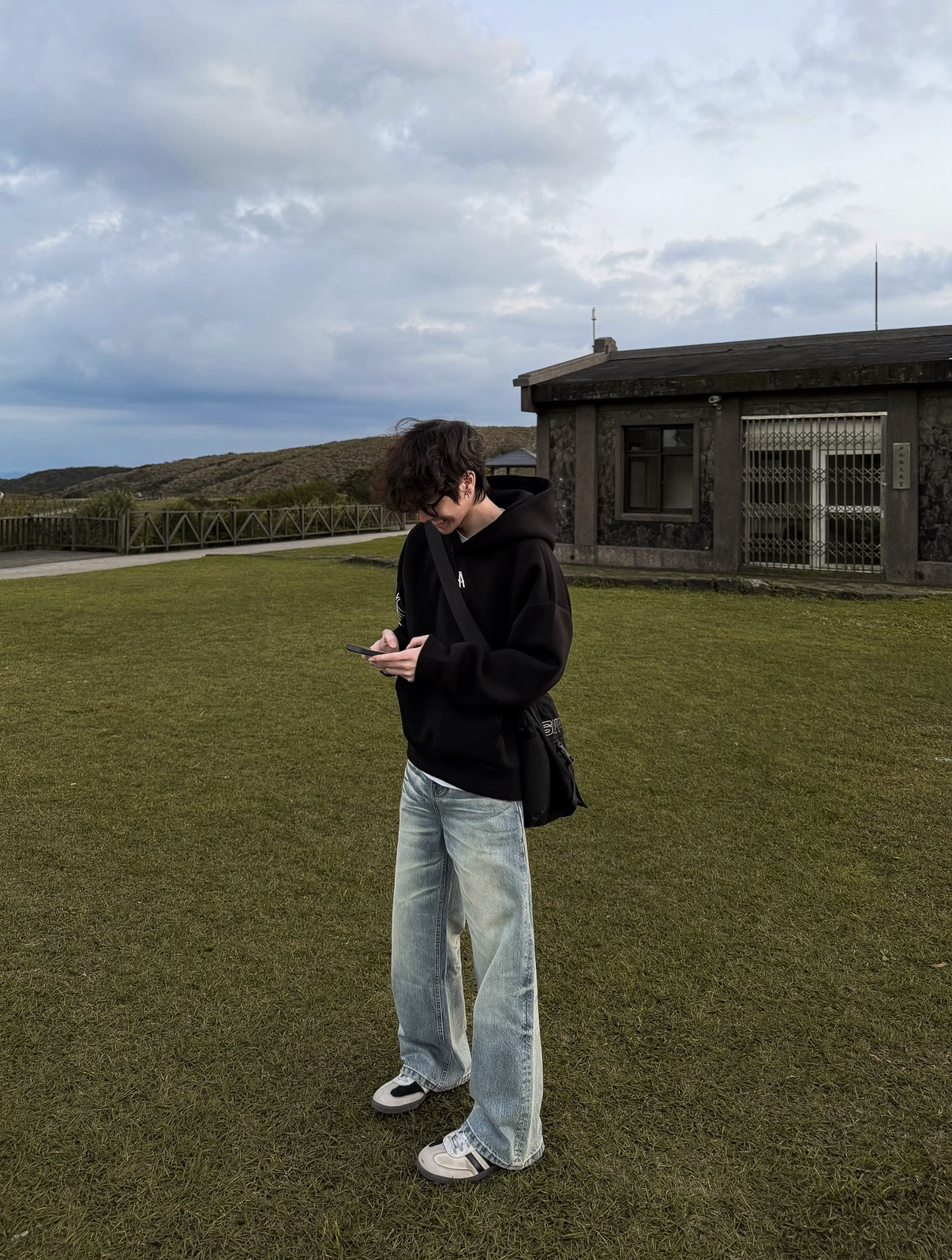 （現貨）高級感cleanfit壓痕刷色直筒褲