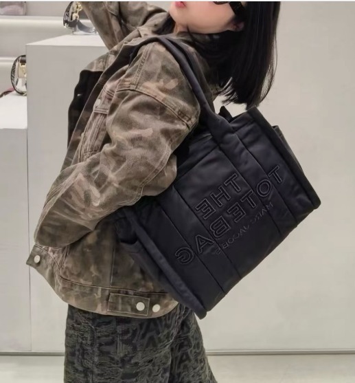 【預購】Marc Jacobs H031604 中號尼龍tote包包