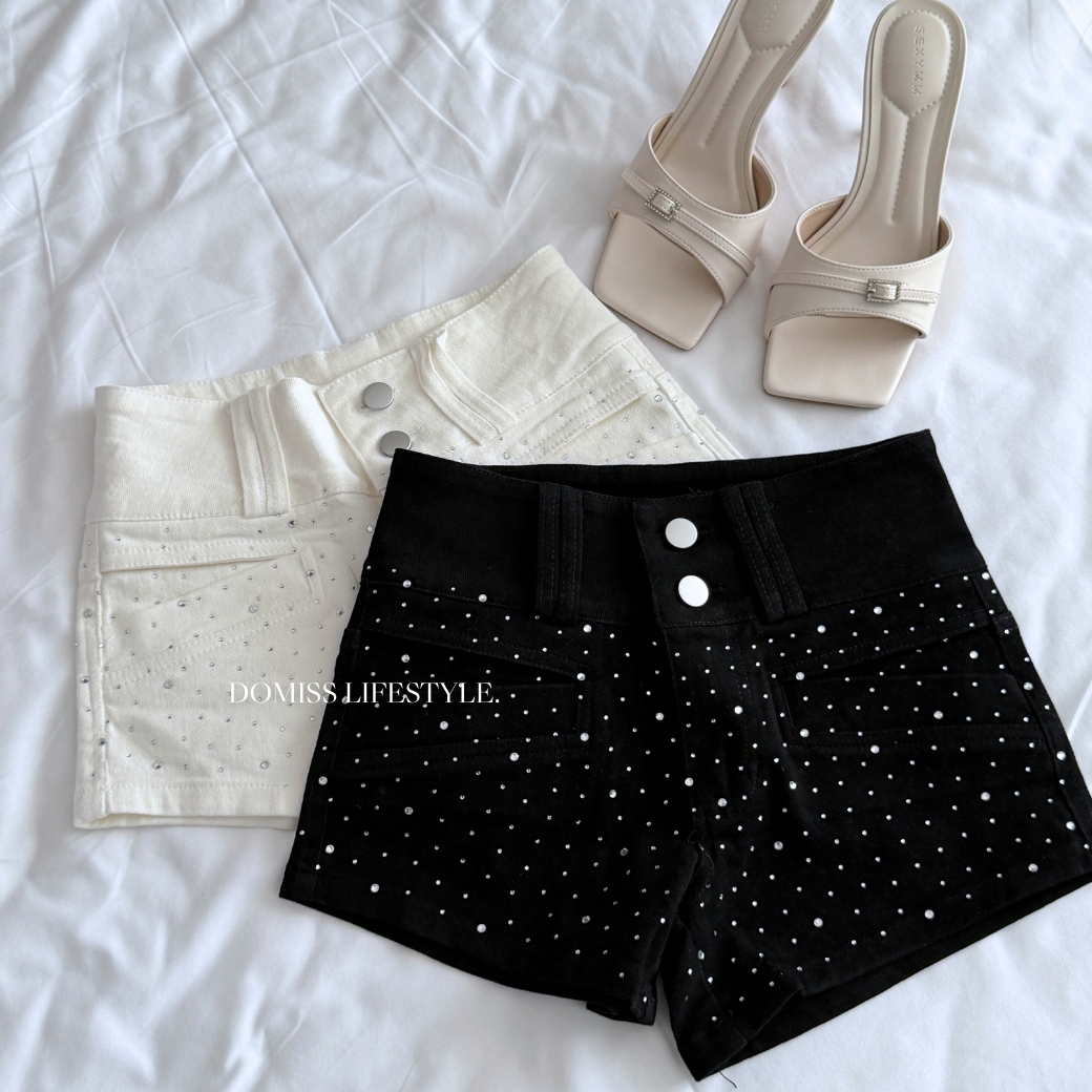 【爆鑽熱褲】DOMISS顯瘦中高腰牛仔短褲 黑/白(現+預)